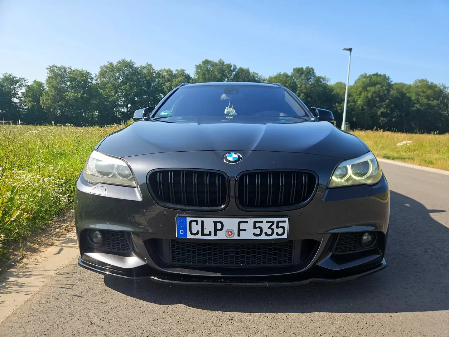 BMW 535 535d Touring Sport-Aut. Grau - 2