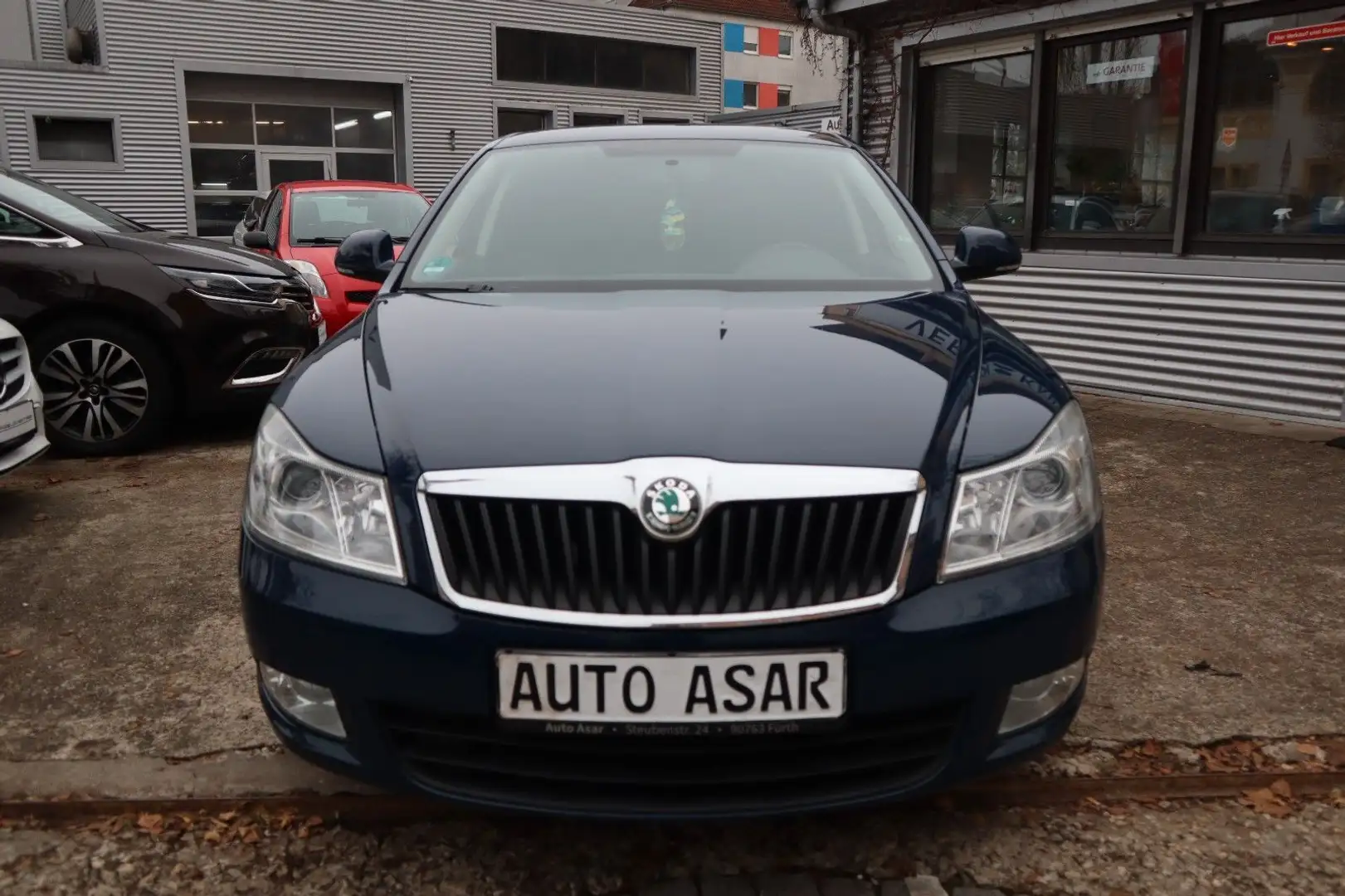 Skoda Octavia Lim. Family TEMPOMAT/KLIMATRONIK Blauw - 2