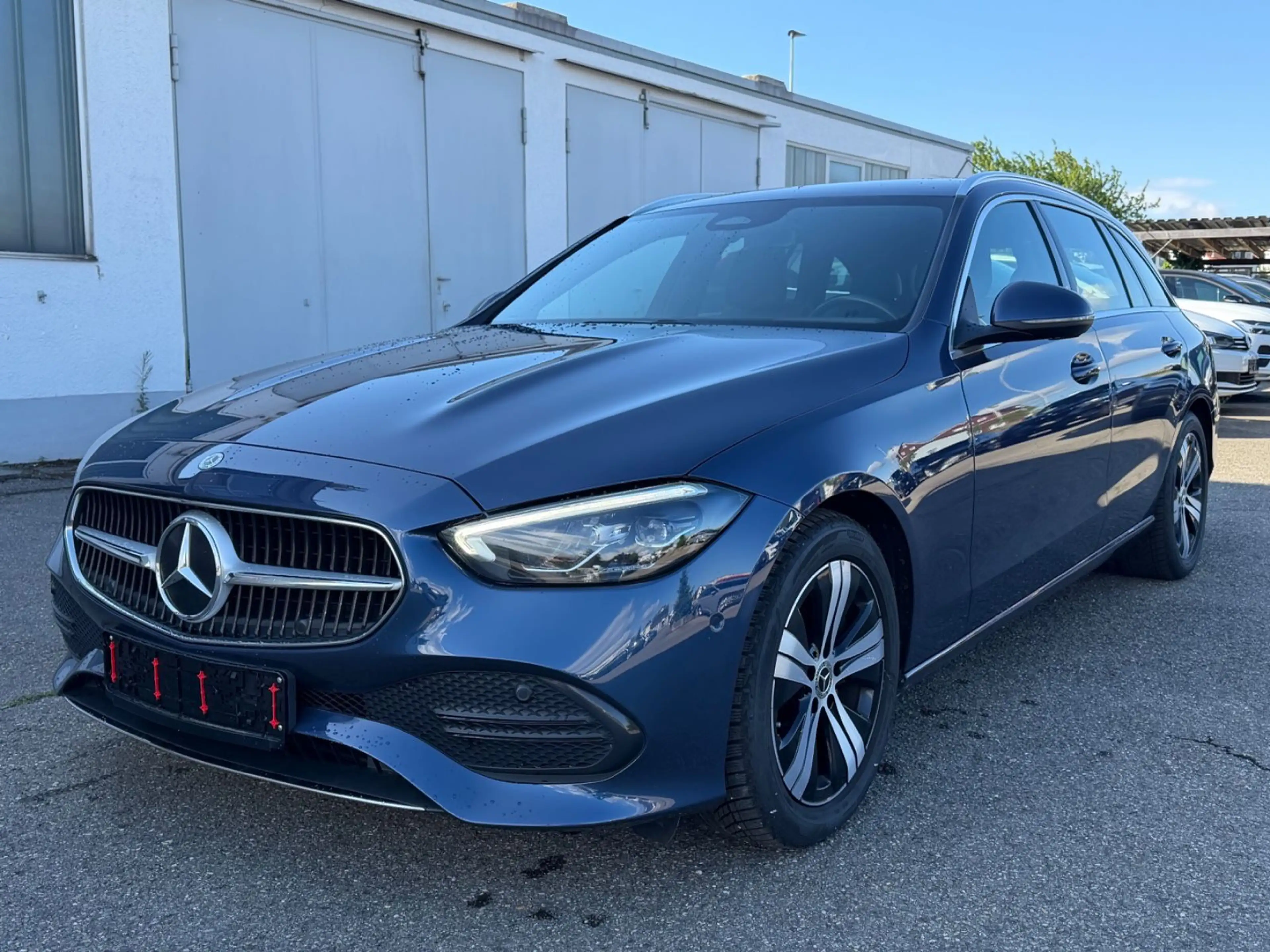Mercedes-Benz C 200 d T°AVANTGARDE+ADVANCED°T-LEDER°LED°AHK°KA