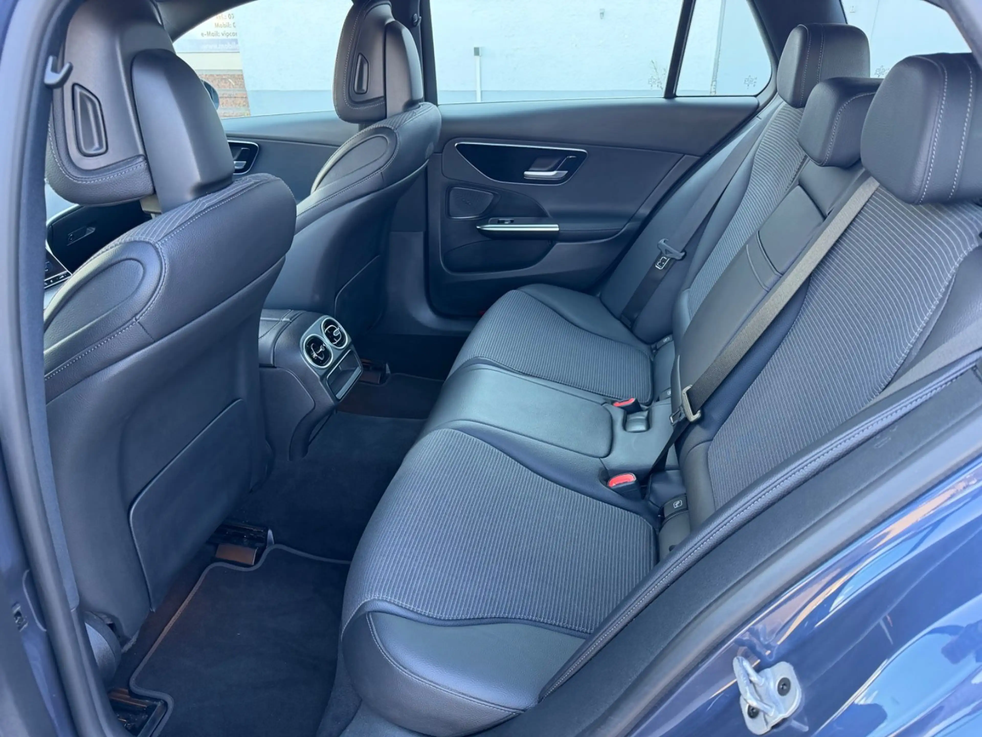 Mercedes-Benz C 200 d T°AVANTGARDE+ADVANCED°T-LEDER°LED°AHK°KA — photo 13