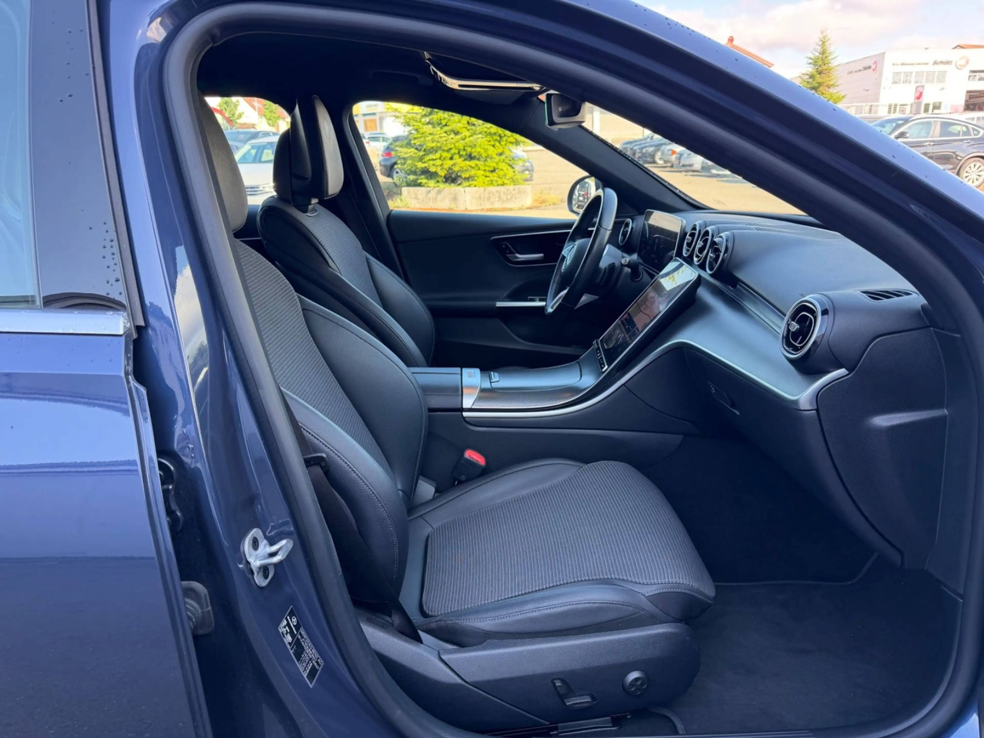 Mercedes-Benz C 200 d T°AVANTGARDE+ADVANCED°T-LEDER°LED°AHK°KA — photo 14
