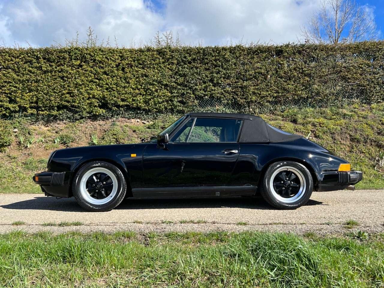 Porsche 911 Carrera 3.2 Cabriolet G50