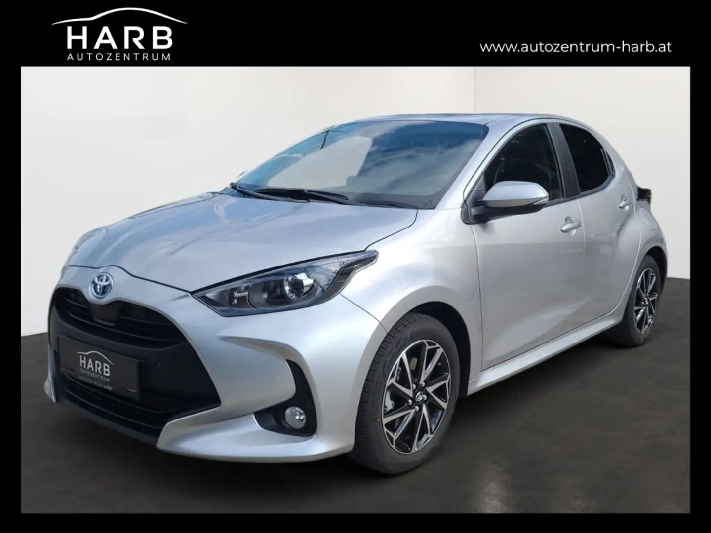 Toyota Yaris 1,5 VVT-i Hybrid Active Drive Gris - 1