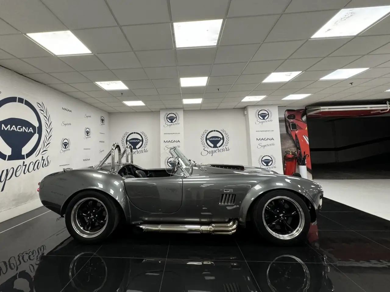 AC Cobra 427 Mk III, foto 2
