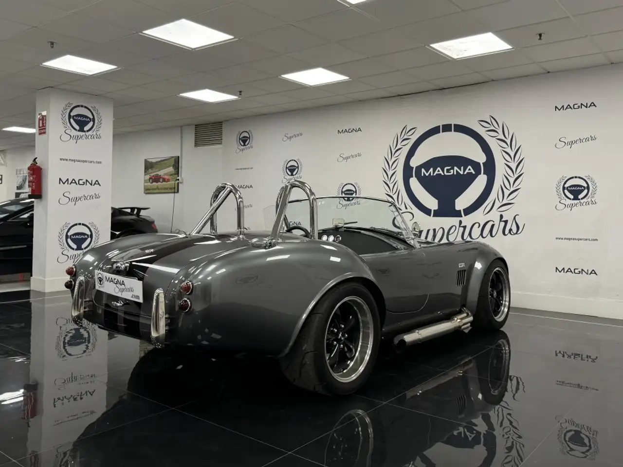 AC Cobra 427 Mk III, foto 3