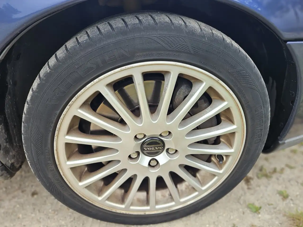 Volvo S60 2.3 T-5, foto 6