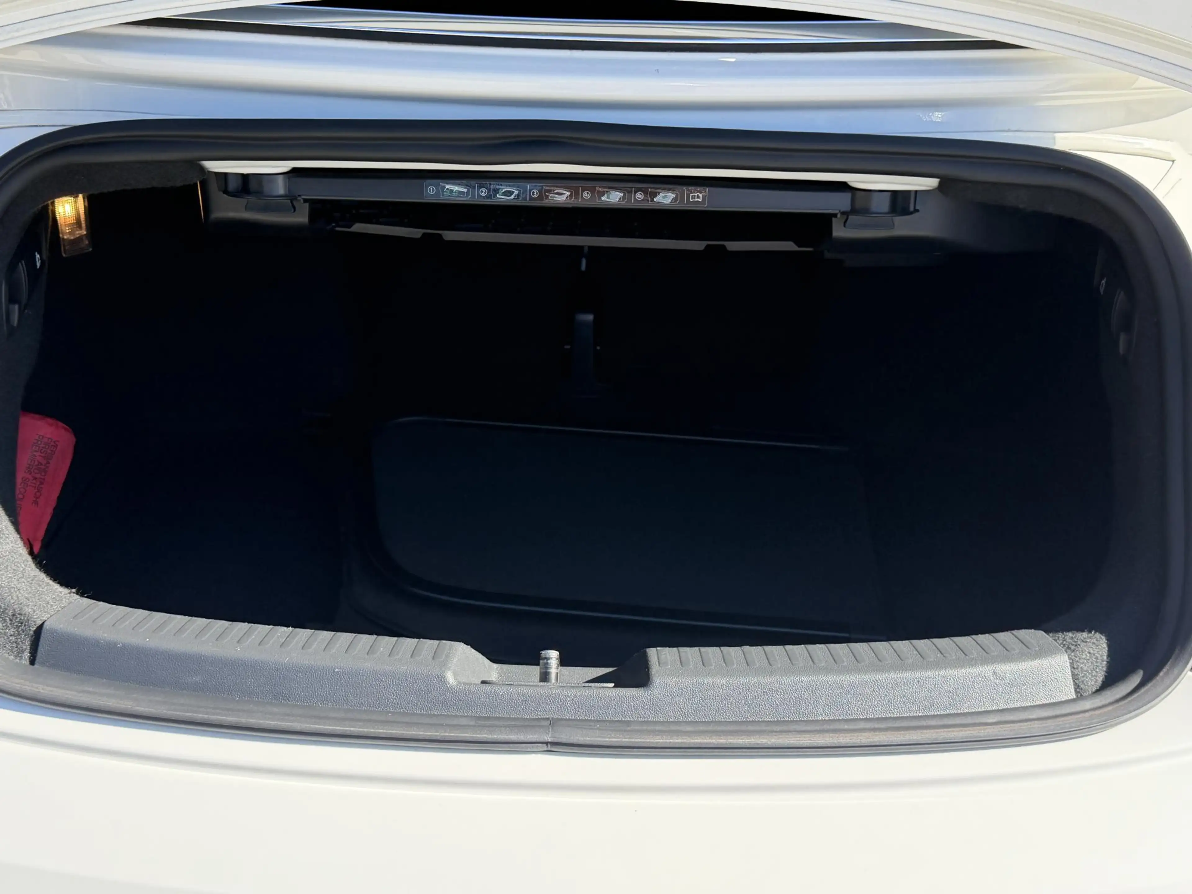 Volkswagen Beetle Cabriolet 1.4 TSI AIRCO | LED | 160PK | STOELVERWA — photo 15