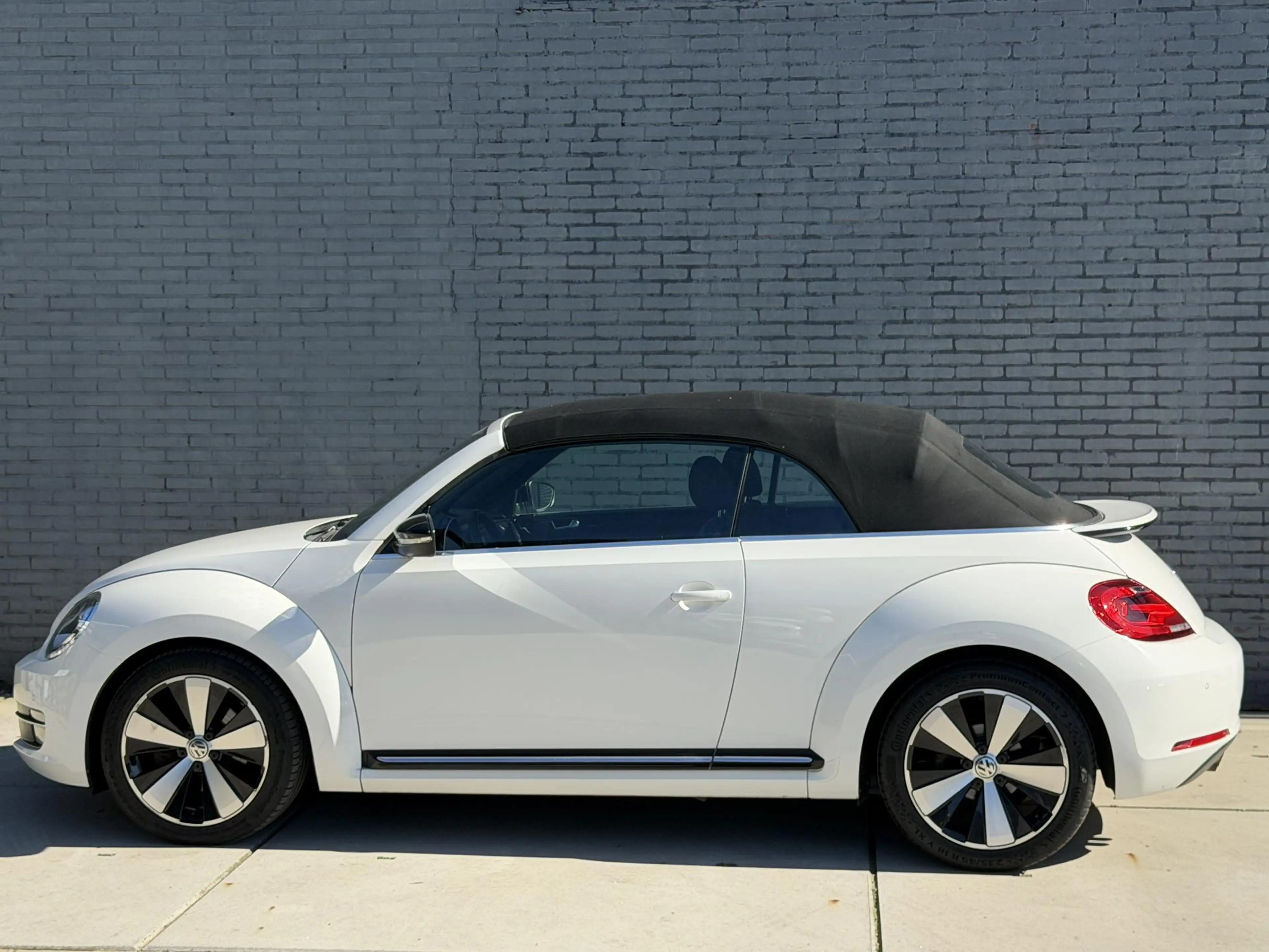 Volkswagen Beetle Cabriolet 1.4 TSI AIRCO | LED | 160PK | STOELVERWA — photo 2