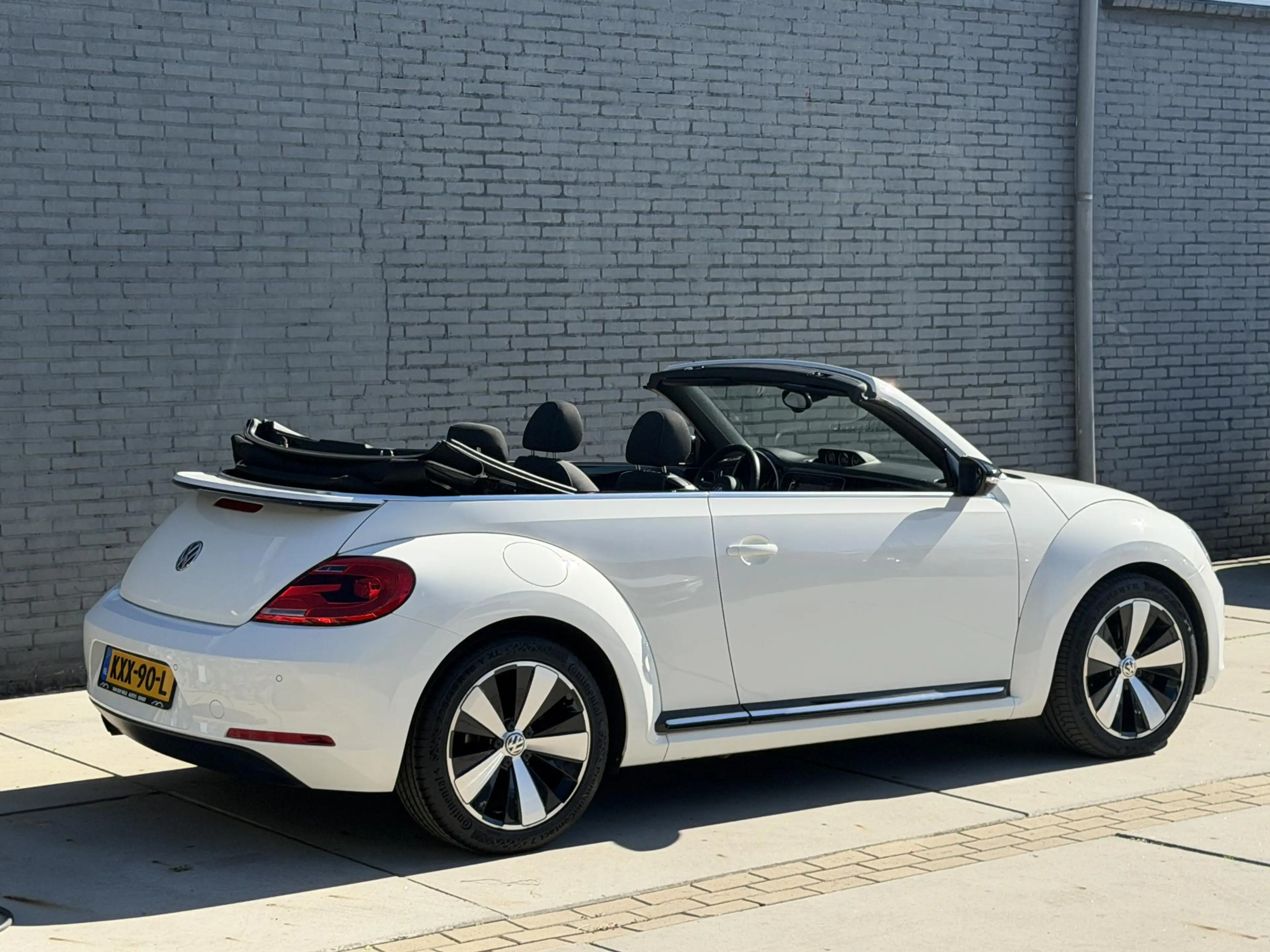 Volkswagen Beetle Cabriolet 1.4 TSI AIRCO | LED | 160PK | STOELVERWA — photo 9