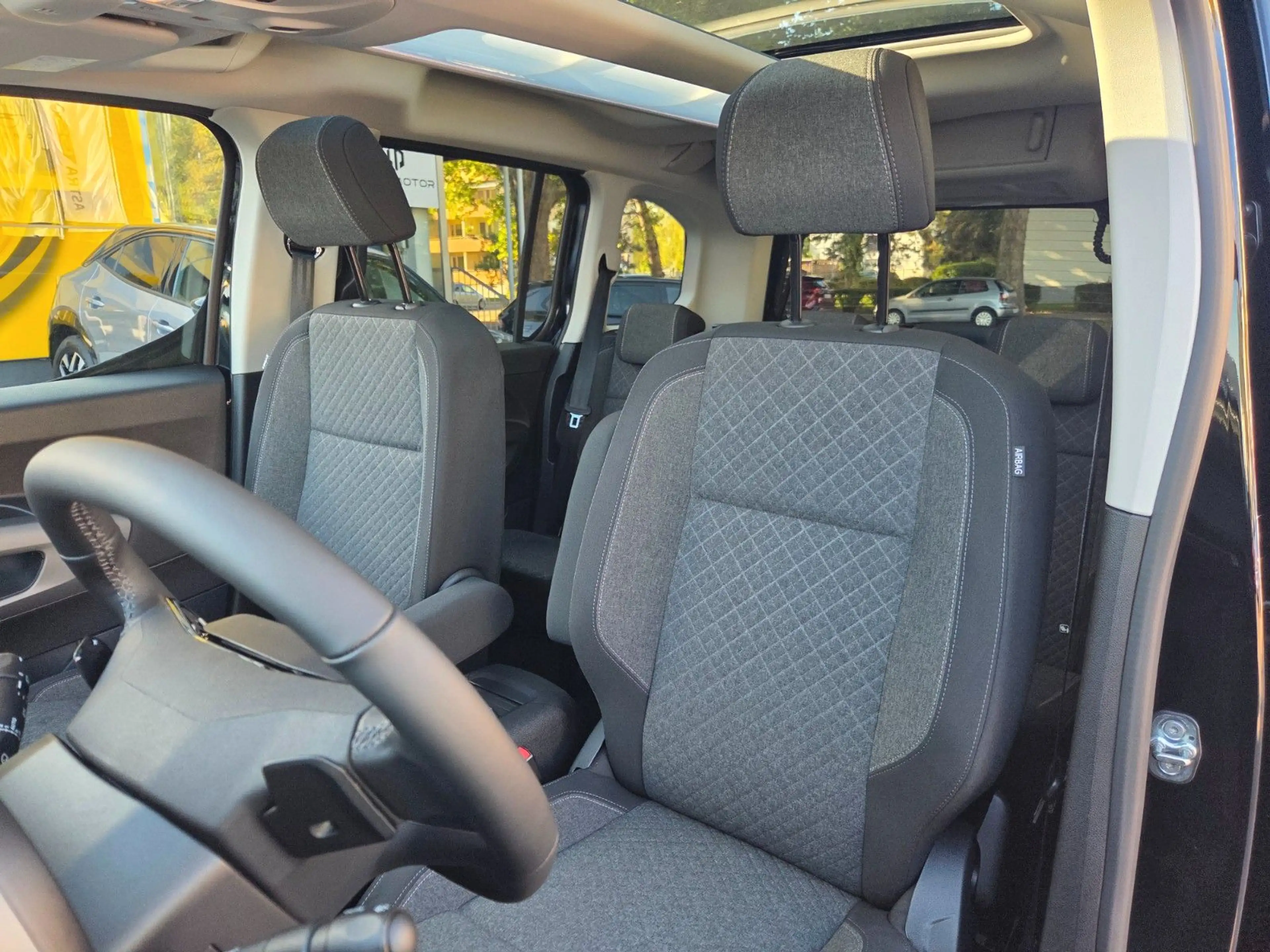 Opel Combo Life 1.5D AT8 GS Navi Sitzhzg Kamera — photo 14