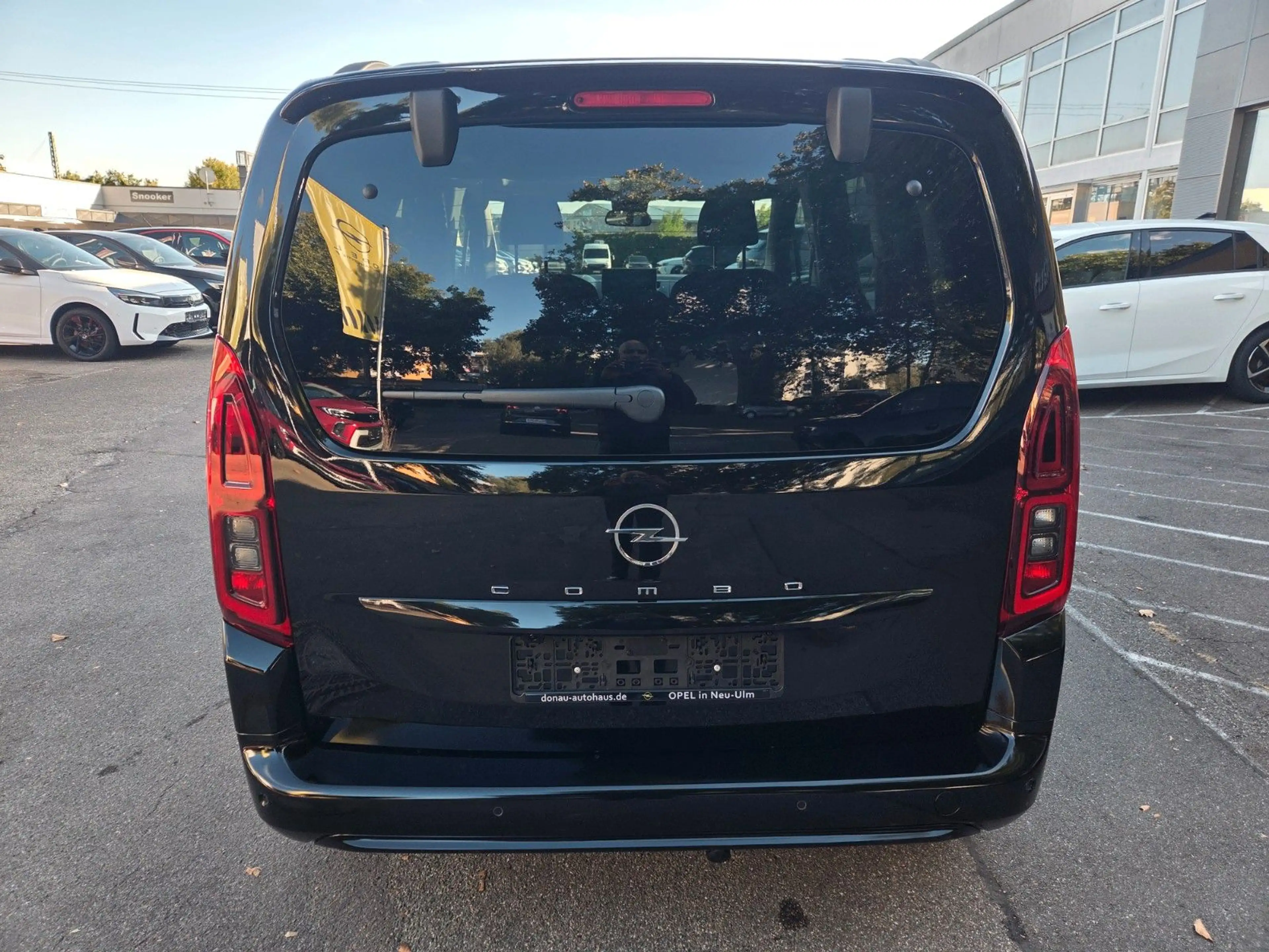 Opel Combo Life 1.5D AT8 GS Navi Sitzhzg Kamera — photo 5
