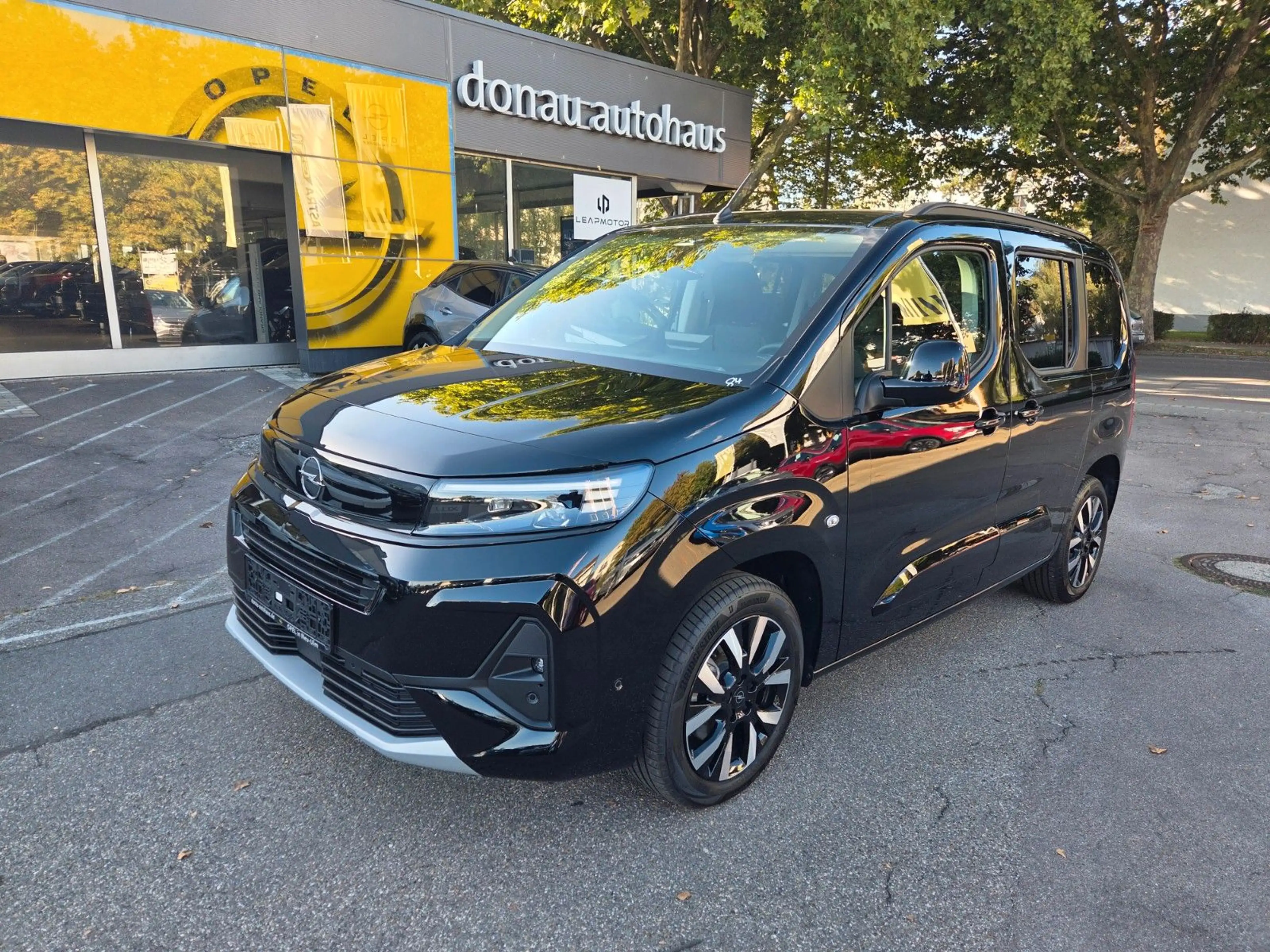 Opel Combo Life 1.5D AT8 GS Navi Sitzhzg Kamera