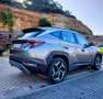 Hyundai TUCSON 1.6 TGDI HEV Maxx Safe AT Gris - thumbnail 4