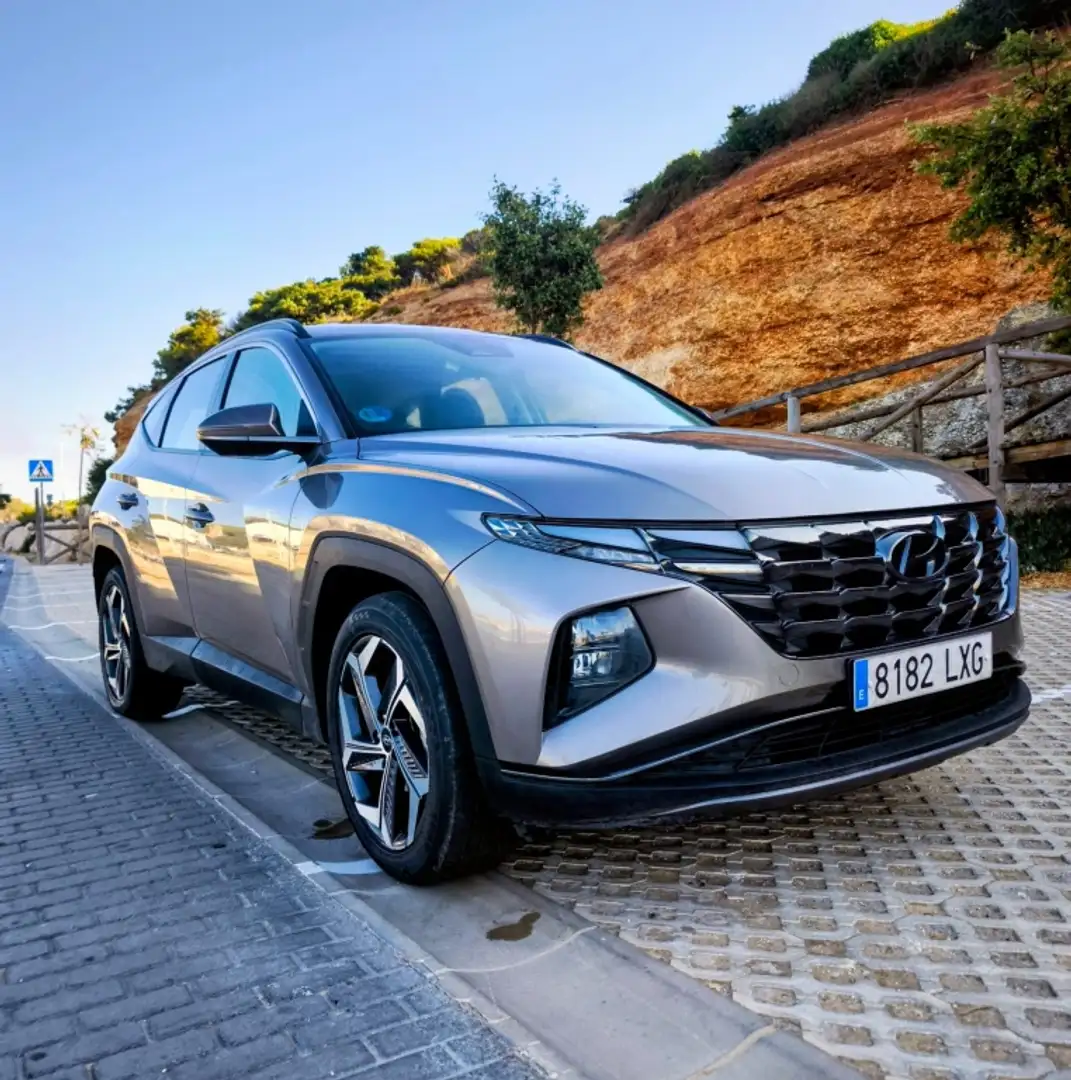 Hyundai TUCSON 1.6 TGDI HEV Maxx Safe AT Gris - 1