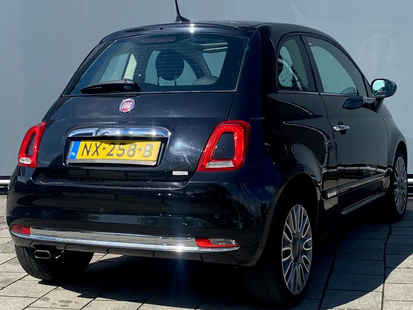 Fiat 500 BWJ 2017 | 0.9 TwinAir 81PK Turbo Lounge | PANO DA Zwart - 2