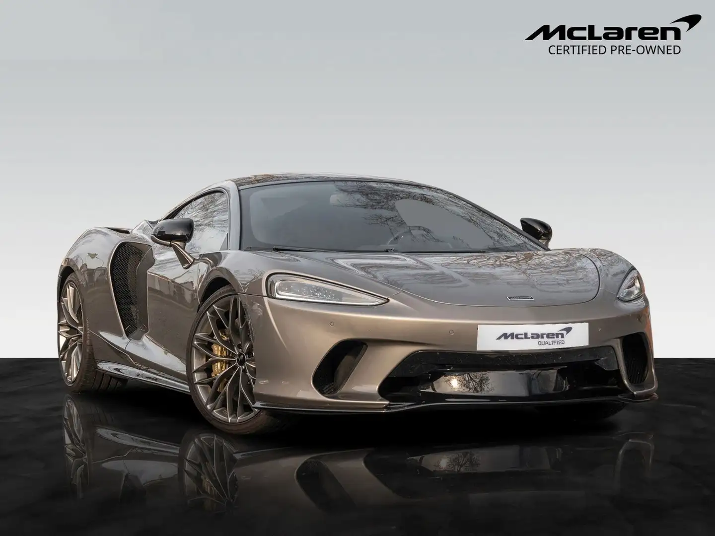 McLaren GT | Black Pack | Glass Roof Silber - 1