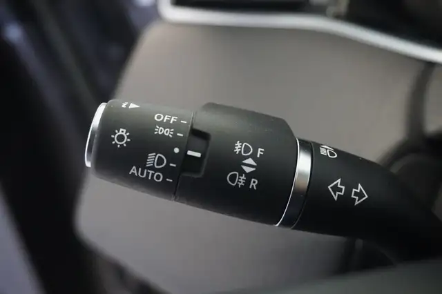 Land Rover Range Rover Evoque view 14
