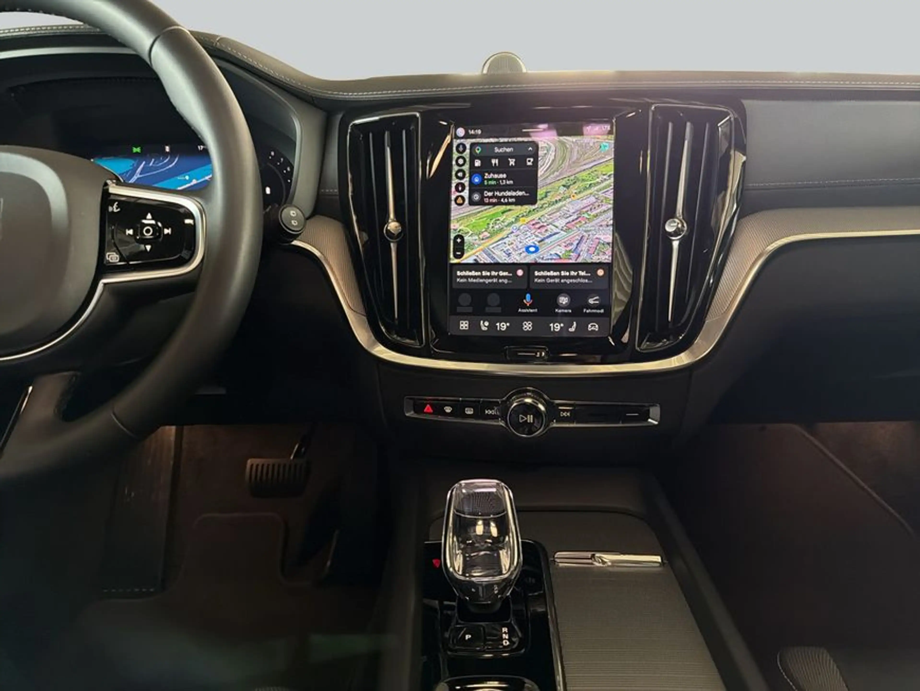 Volvo V60 Cross Country V60 Cross Country B5 B AWD Ultimate — photo 13