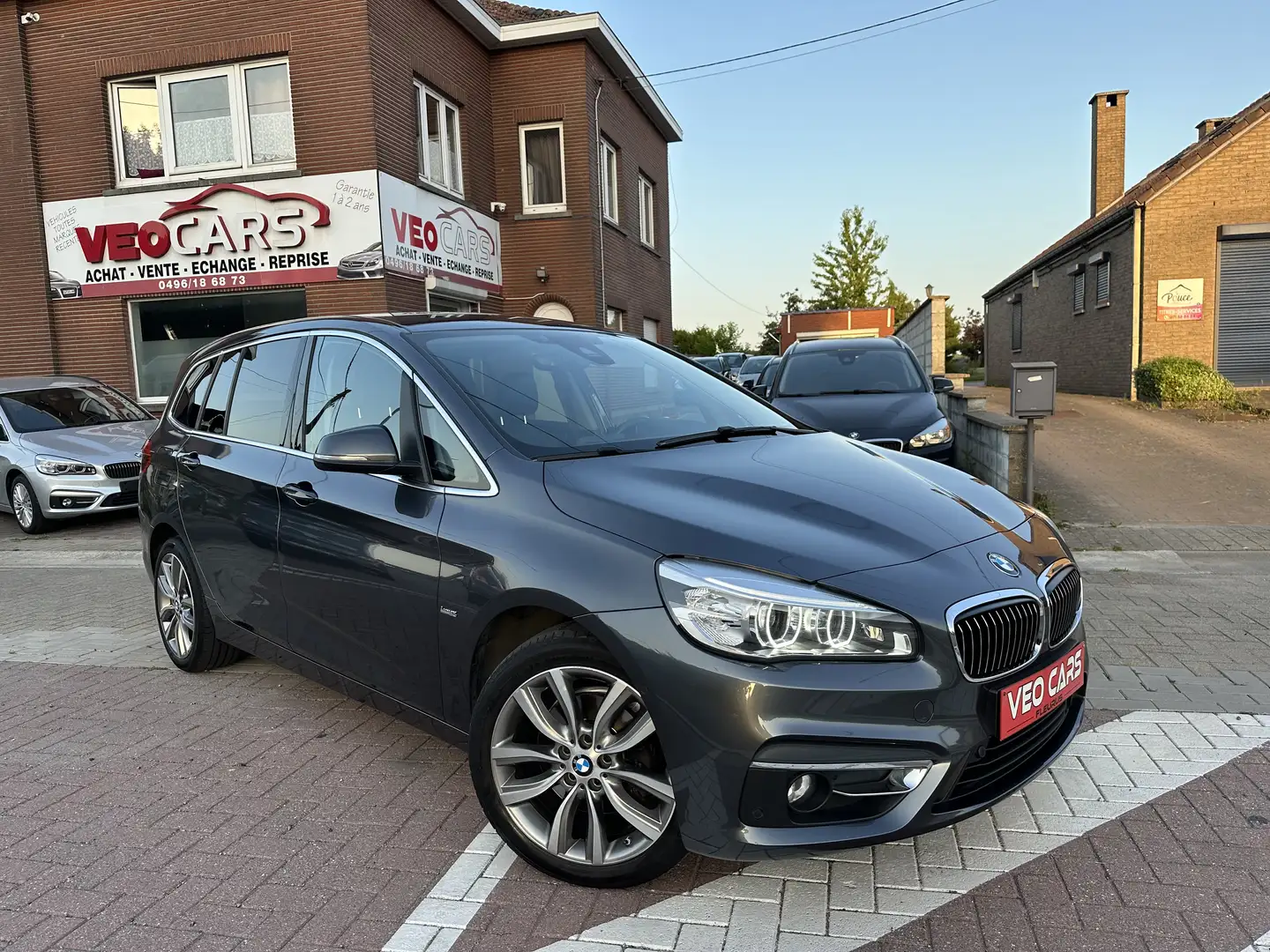 BMW 218 d Gran Tourer Luxury 7Pl. / GPS Cuir LED Caméra Gris - 1