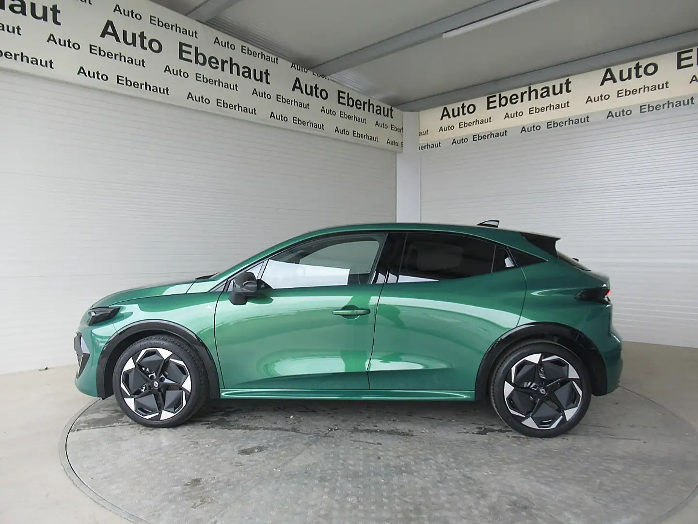 Renault Clio Hybrid E-Tech 160 Aut. *LED *ACC *Keyless *Sitz... Grün - 2