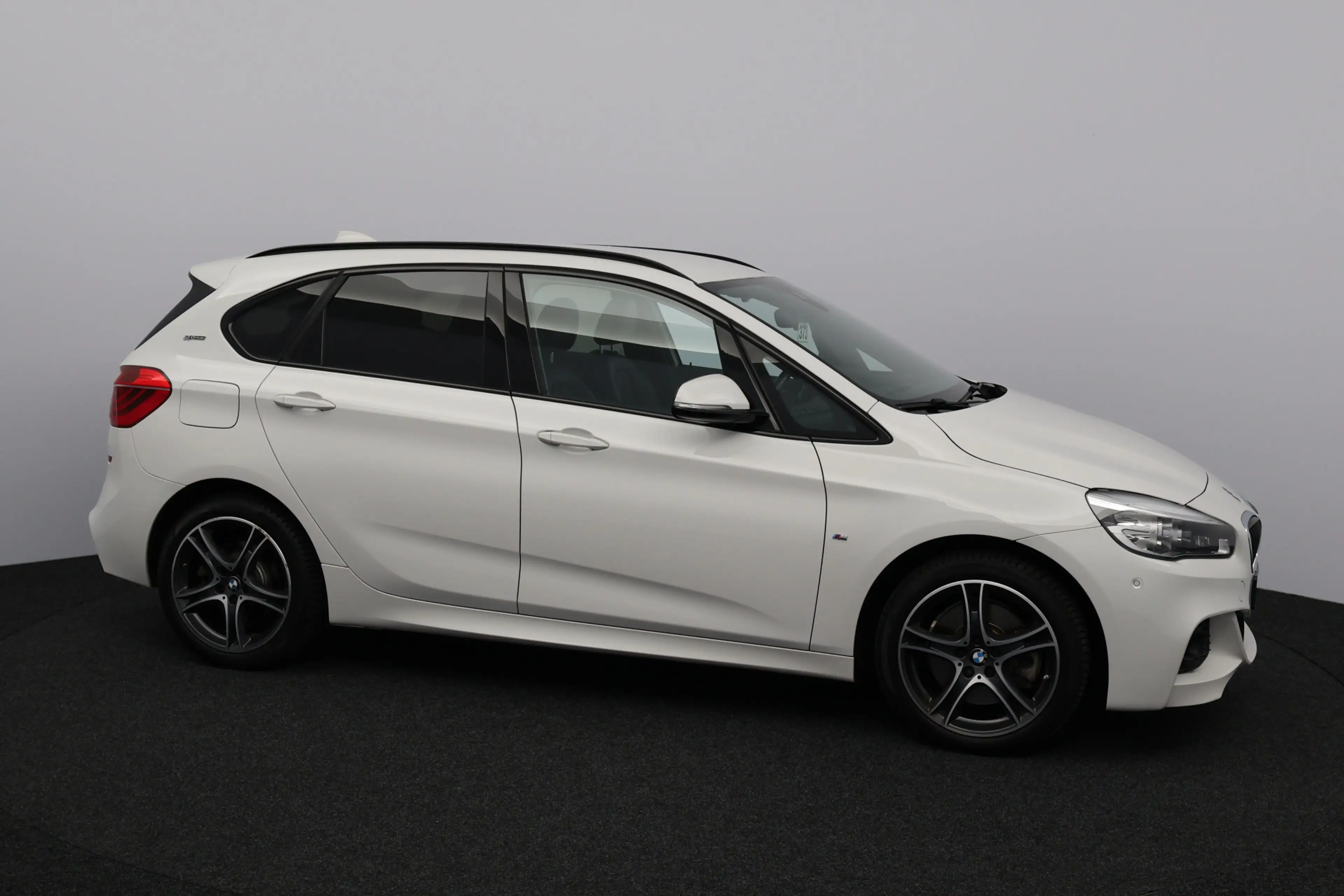 BMW 225 2-serie Active Tourer 225xe iPerformance M-Sport H — photo 10