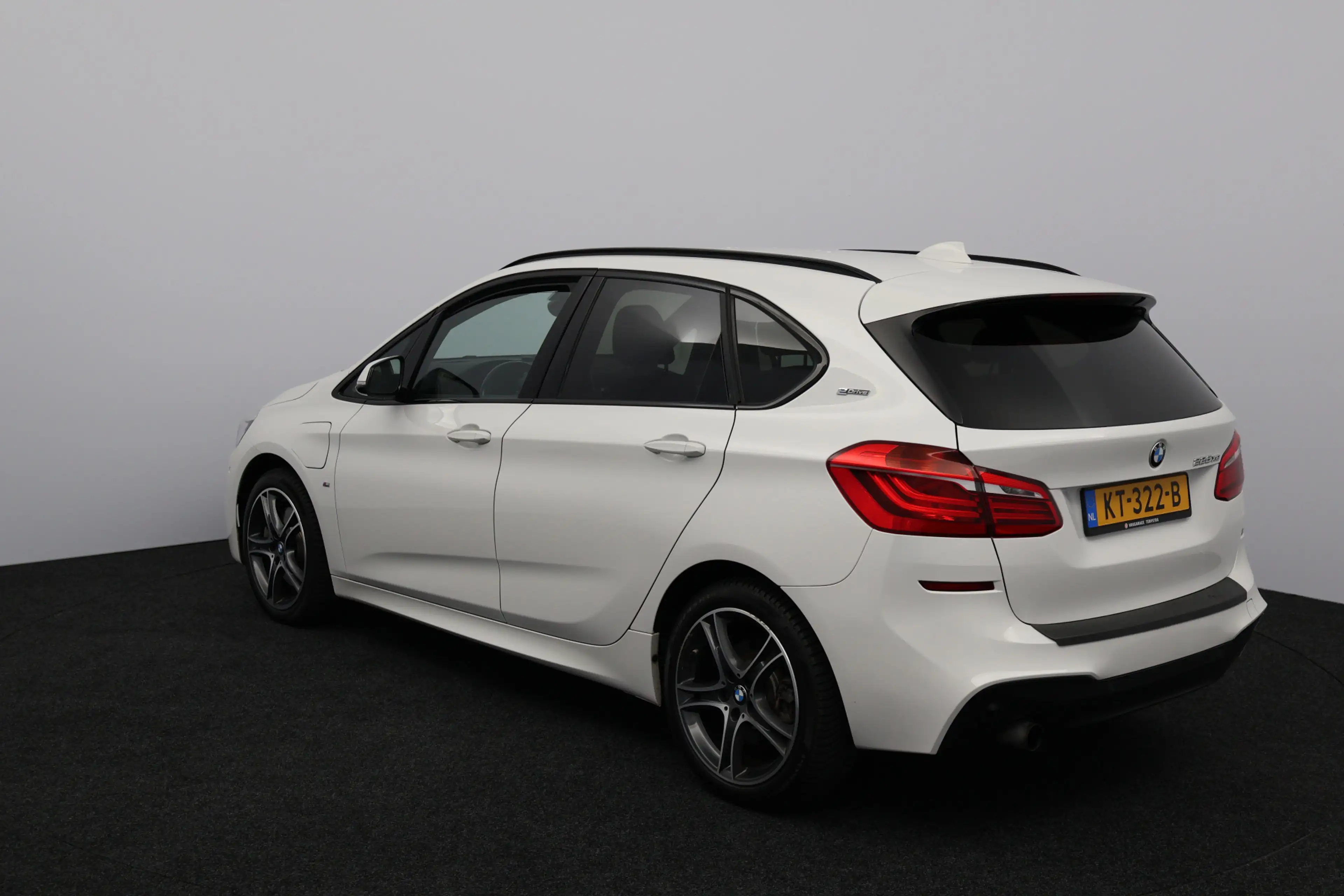 BMW 225 2-serie Active Tourer 225xe iPerformance M-Sport H — photo 2