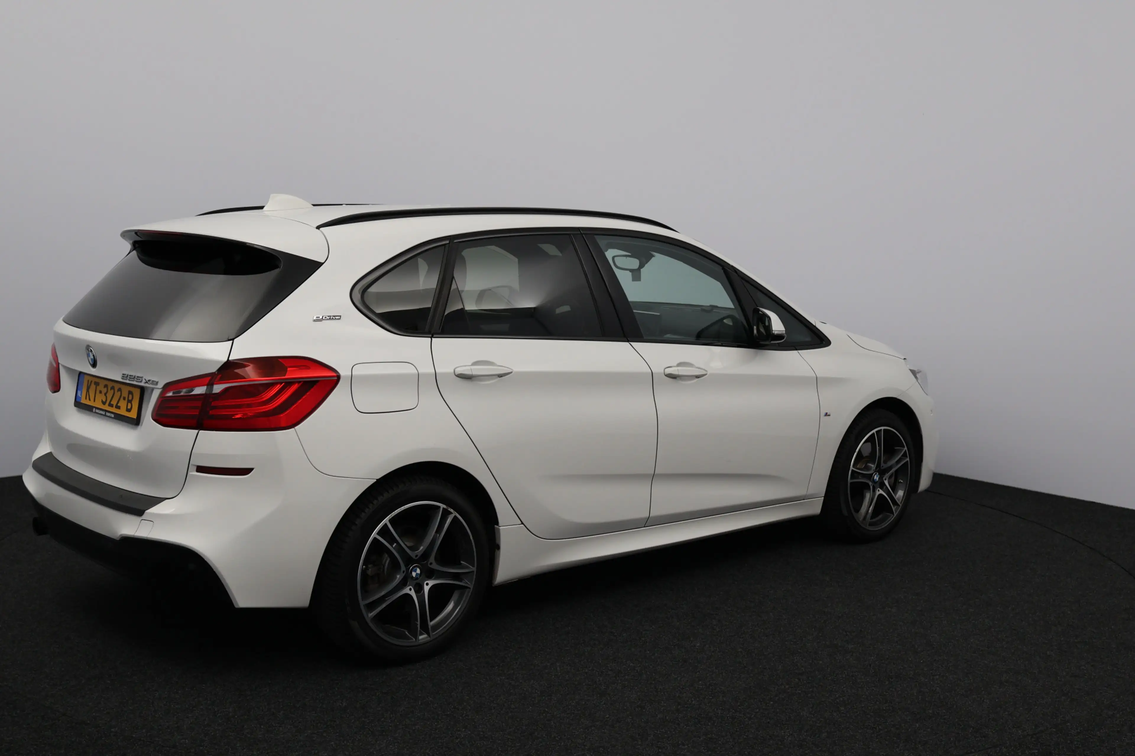 BMW 225 2-serie Active Tourer 225xe iPerformance M-Sport H — photo 12