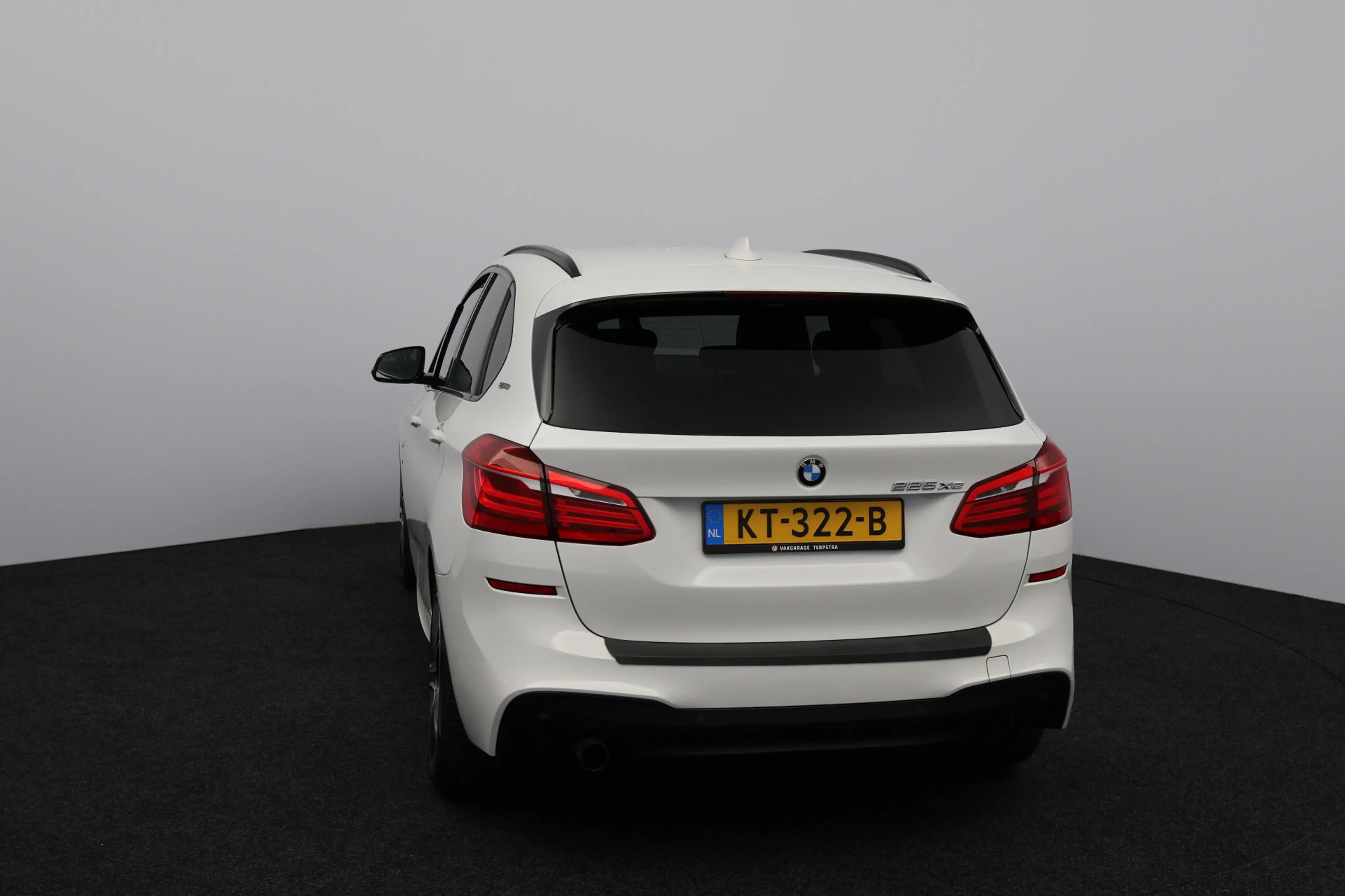 BMW 225 2-serie Active Tourer 225xe iPerformance M-Sport H — photo 14