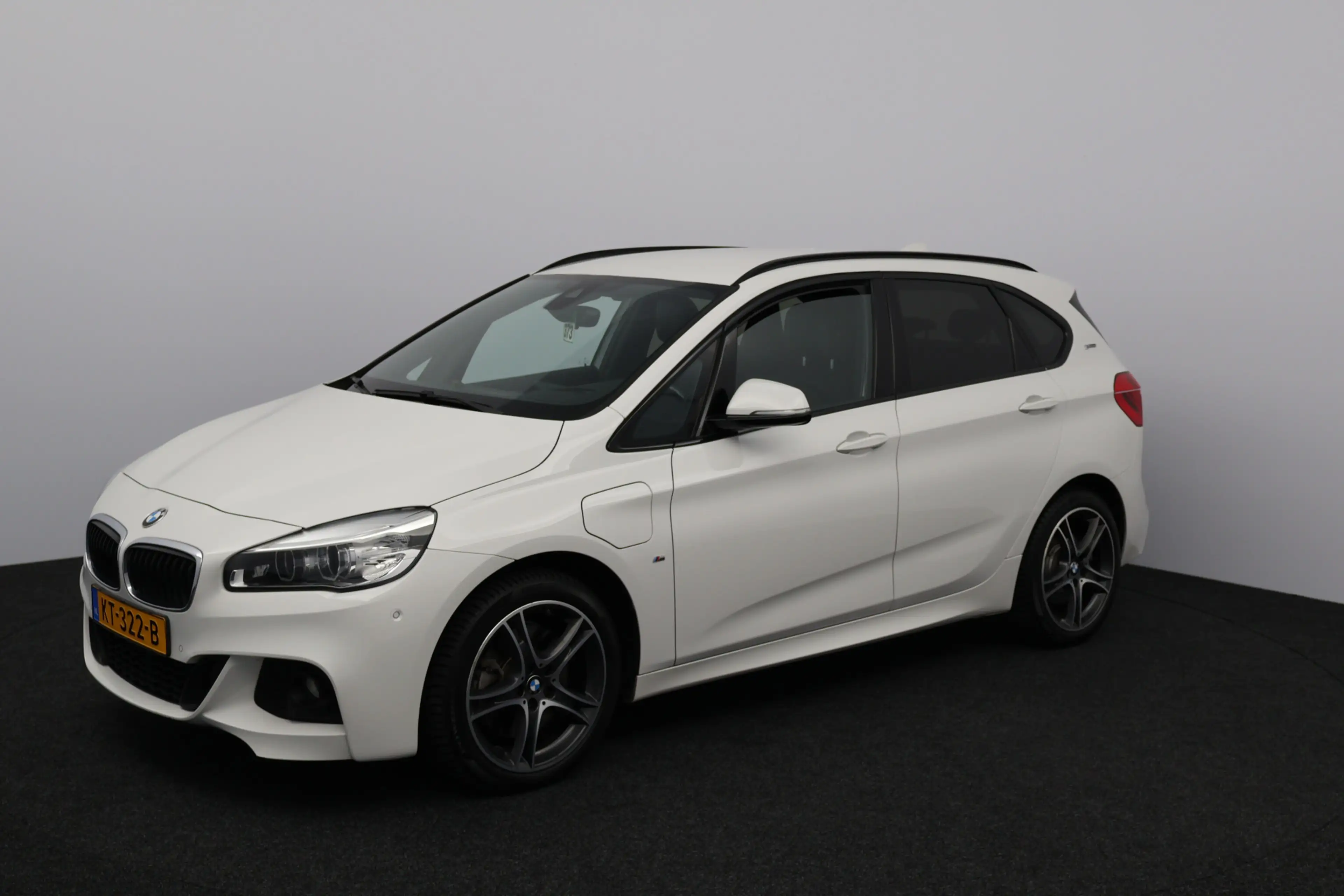 BMW 225 2-serie Active Tourer 225xe iPerformance M-Sport H — photo 6
