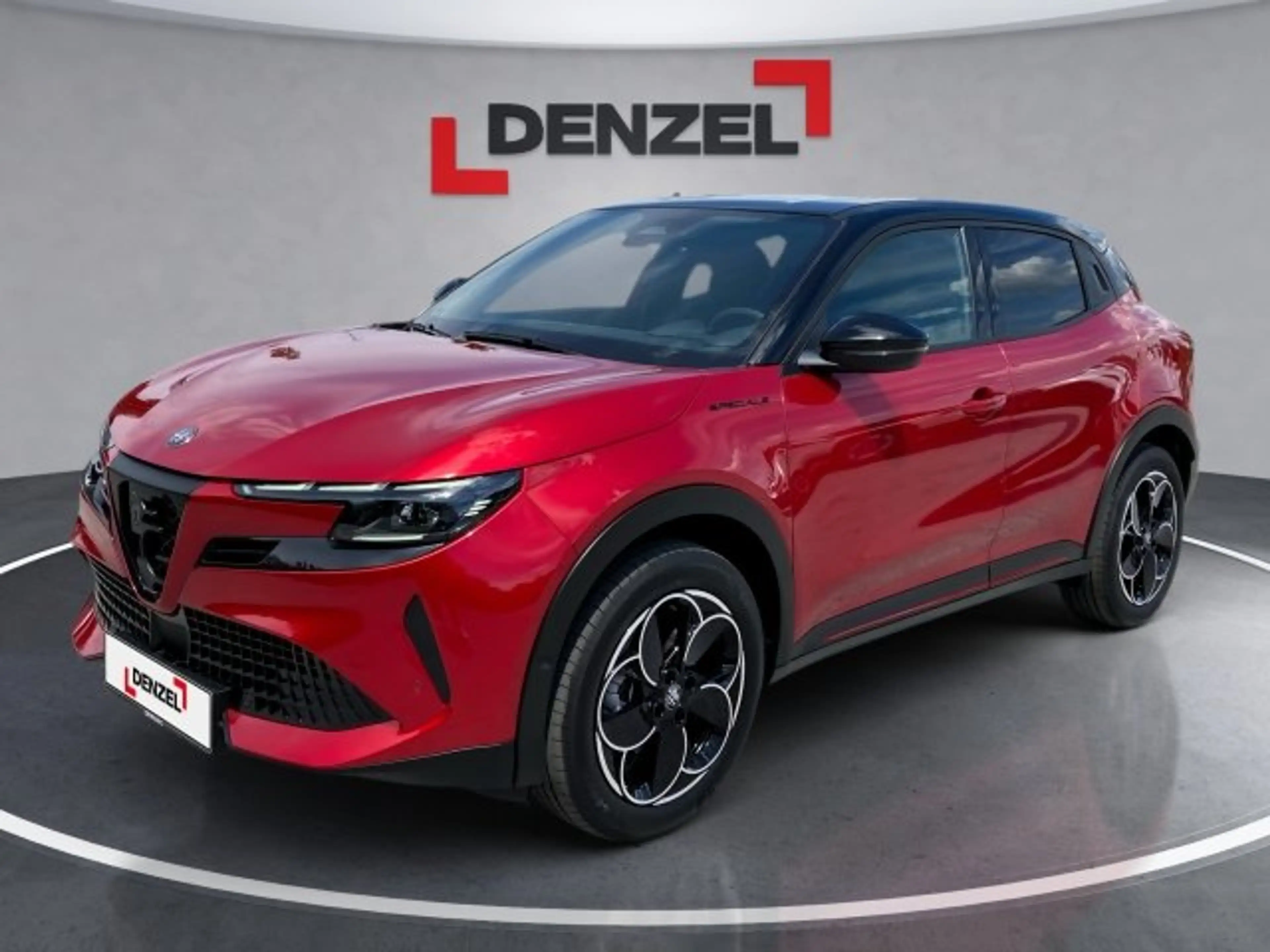 Alfa Romeo Junior Elettrica Speciale 54kW 115kW BEV FWD