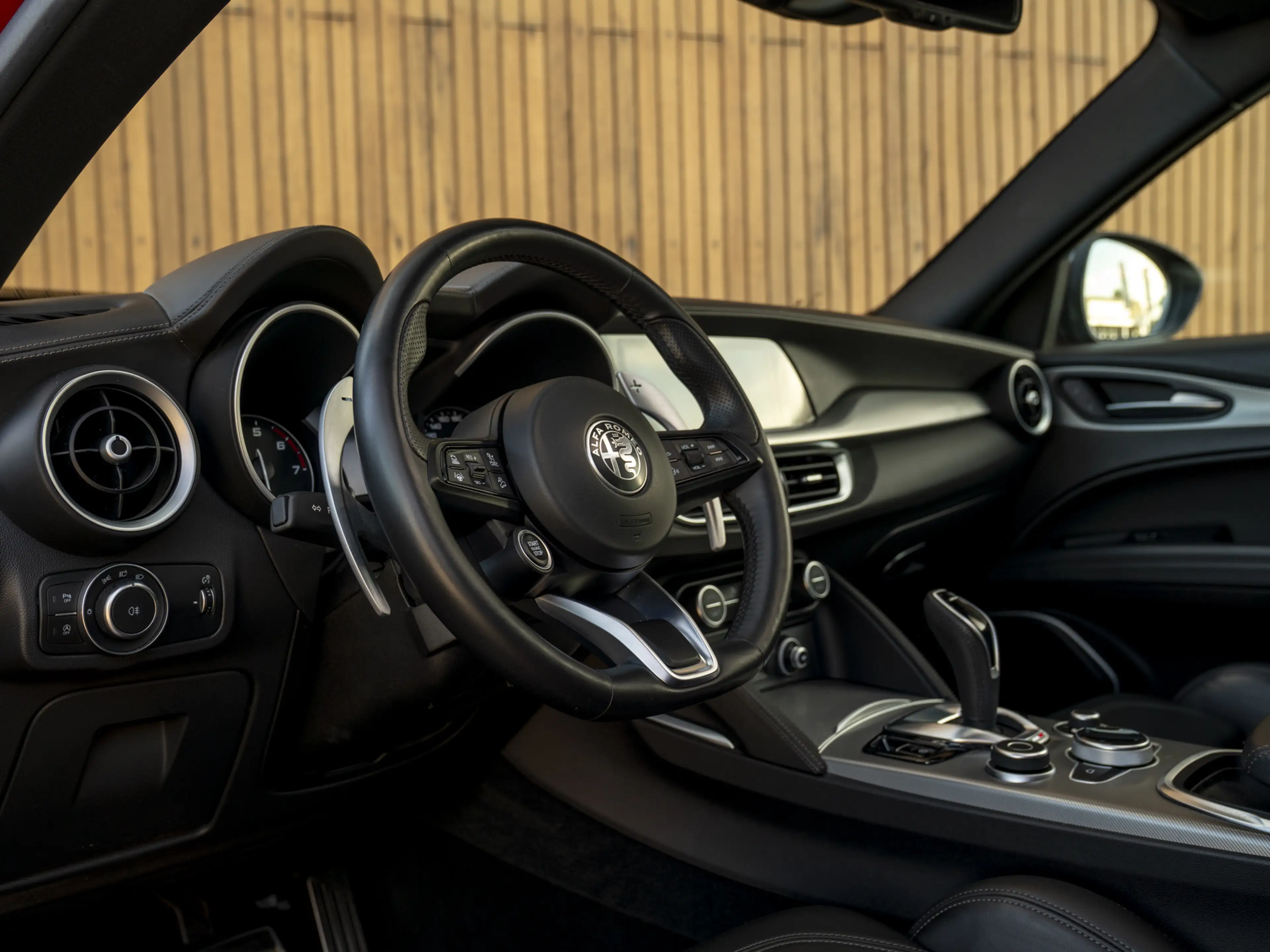 Alfa Romeo Stelvio 2.0T 280pk AWD Veloce | Pano-dak | CarPlay | Leder — photo 7