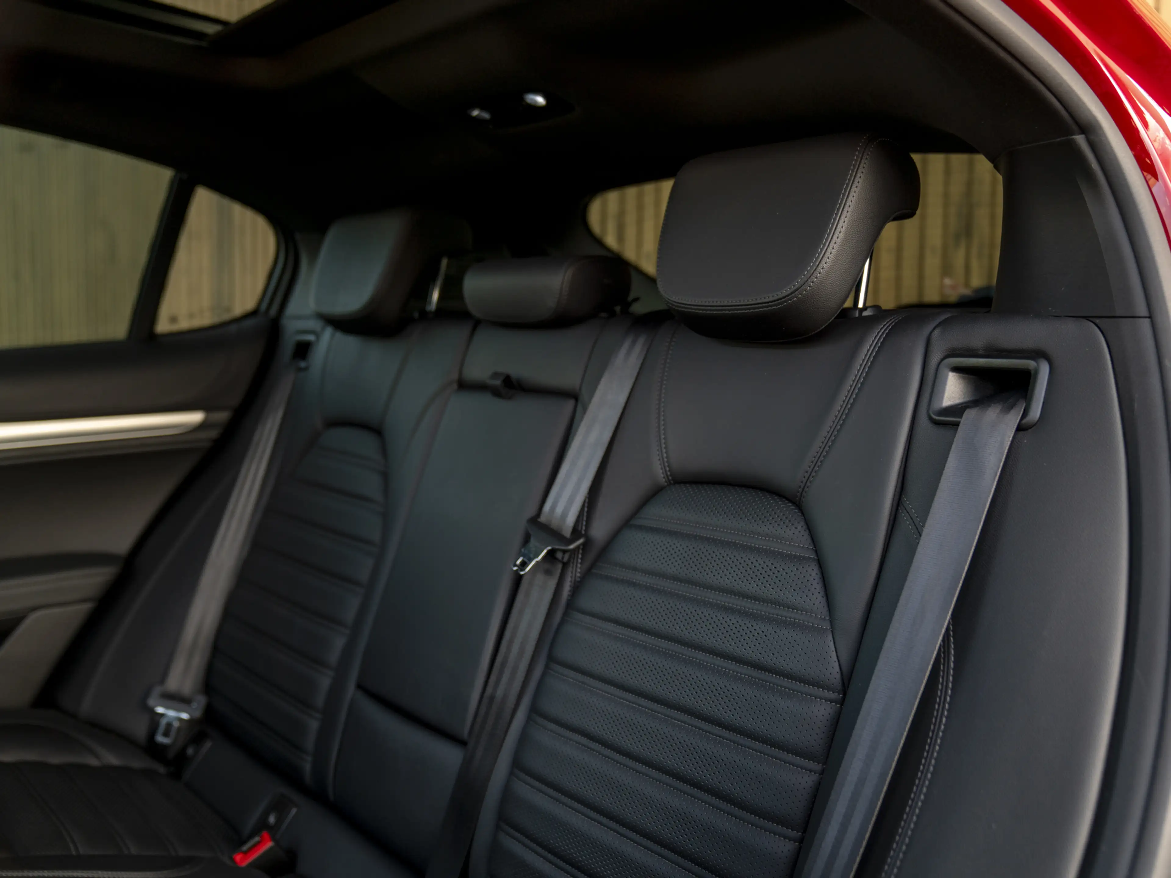 Alfa Romeo Stelvio 2.0T 280pk AWD Veloce | Pano-dak | CarPlay | Leder — photo 9