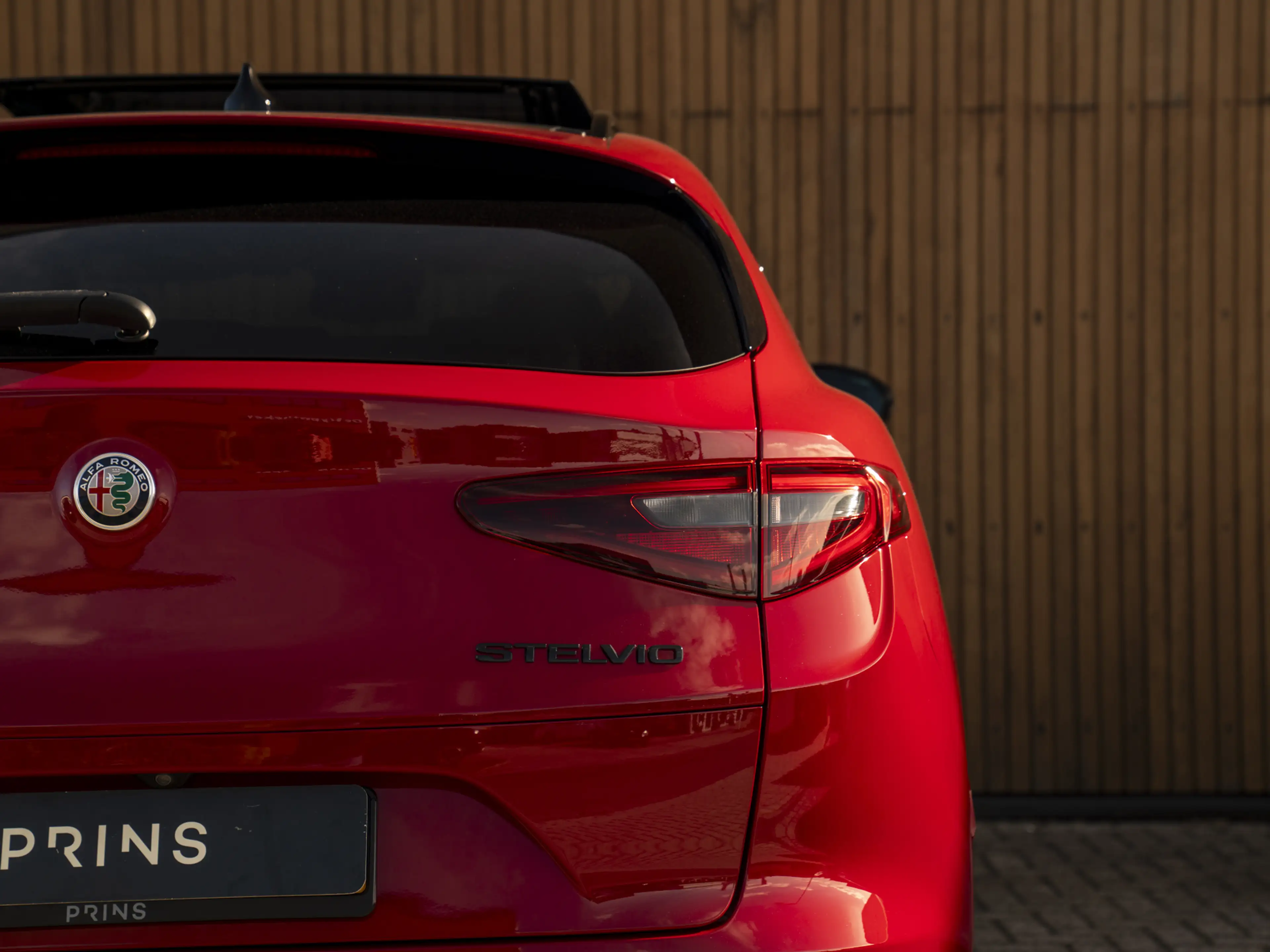 Alfa Romeo Stelvio 2.0T 280pk AWD Veloce | Pano-dak | CarPlay | Leder — photo 20