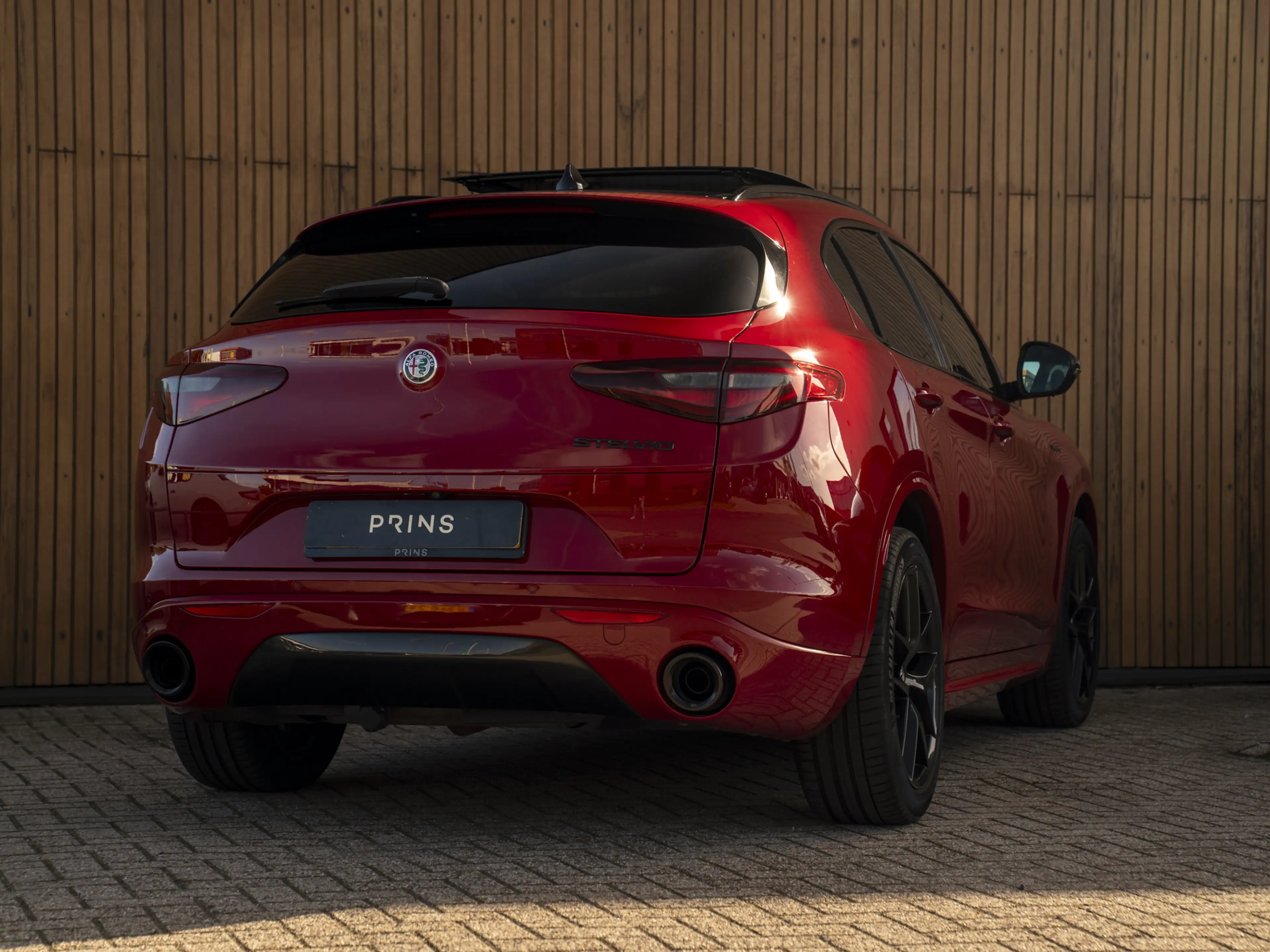 Alfa Romeo Stelvio 2.0T 280pk AWD Veloce | Pano-dak | CarPlay | Leder — photo 19