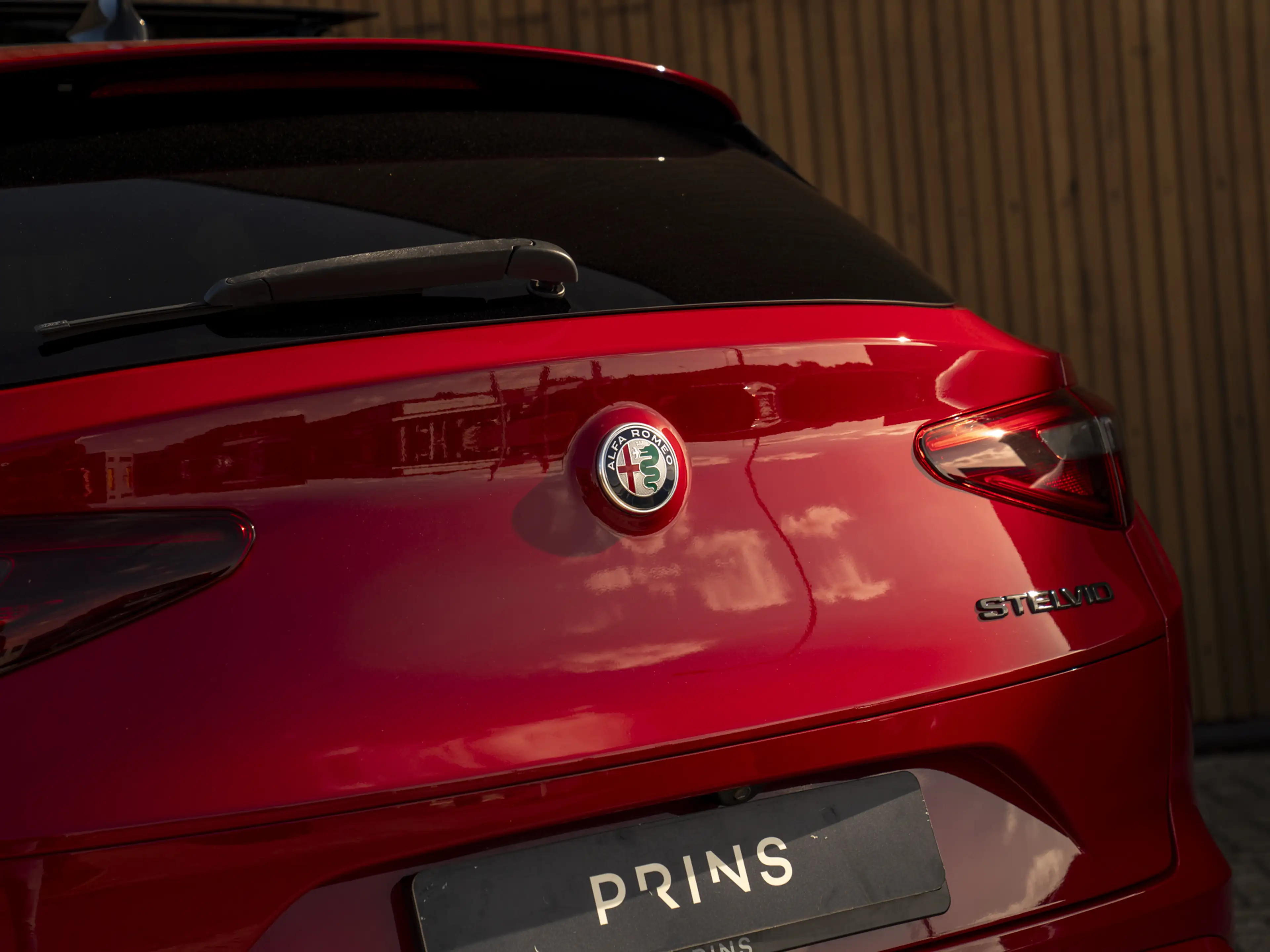 Alfa Romeo Stelvio 2.0T 280pk AWD Veloce | Pano-dak | CarPlay | Leder — photo 21