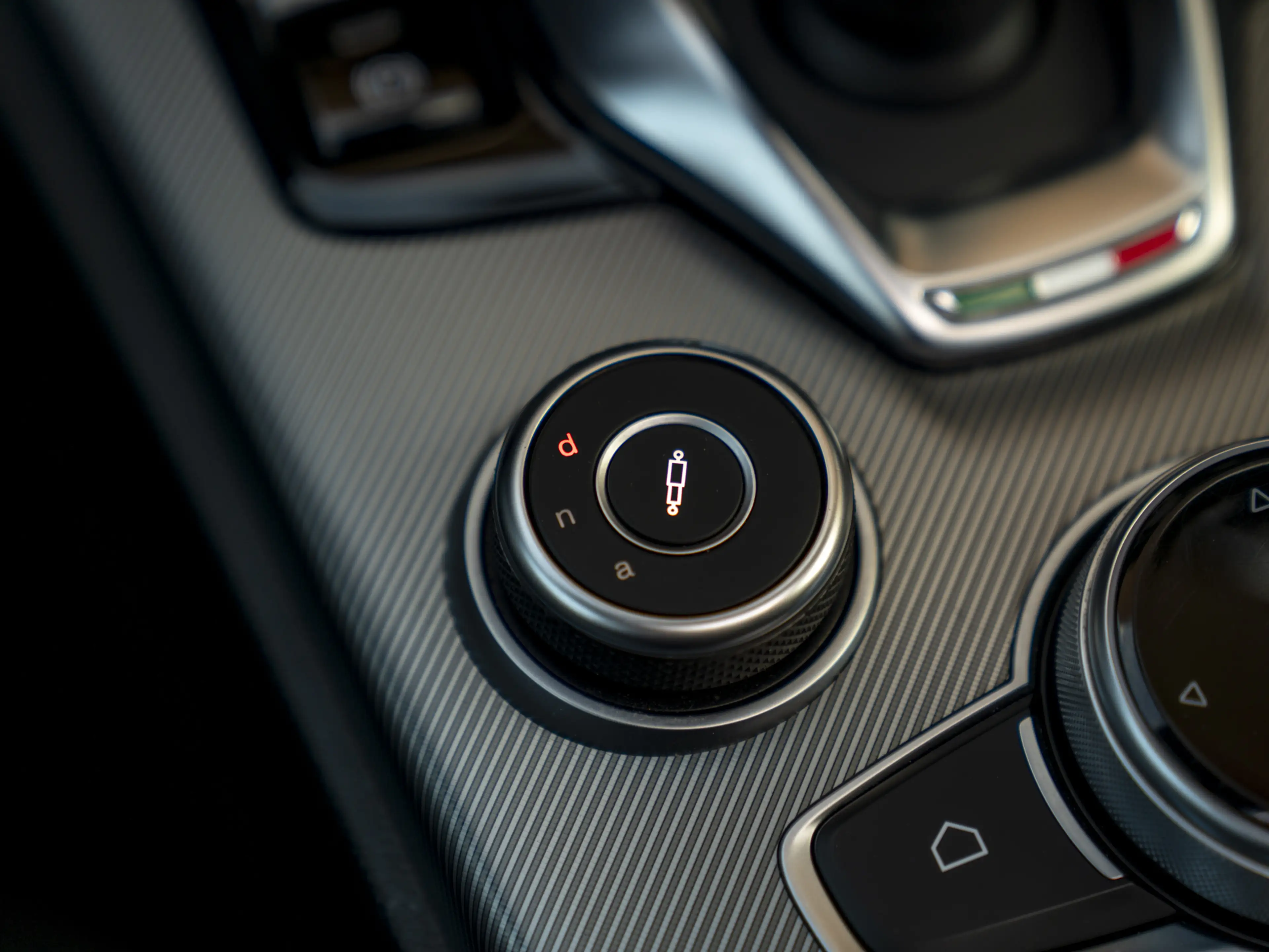 Alfa Romeo Stelvio 2.0T 280pk AWD Veloce | Pano-dak | CarPlay | Leder — photo 30