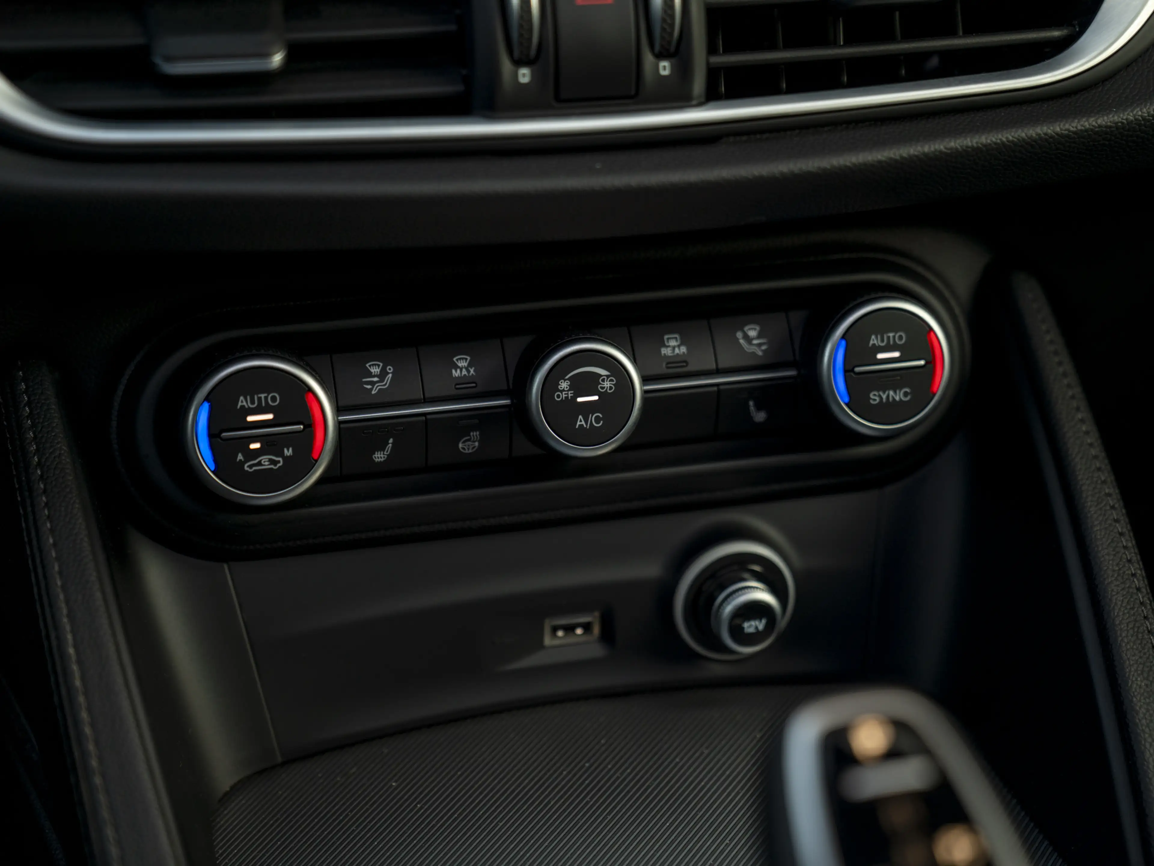 Alfa Romeo Stelvio 2.0T 280pk AWD Veloce | Pano-dak | CarPlay | Leder — photo 12