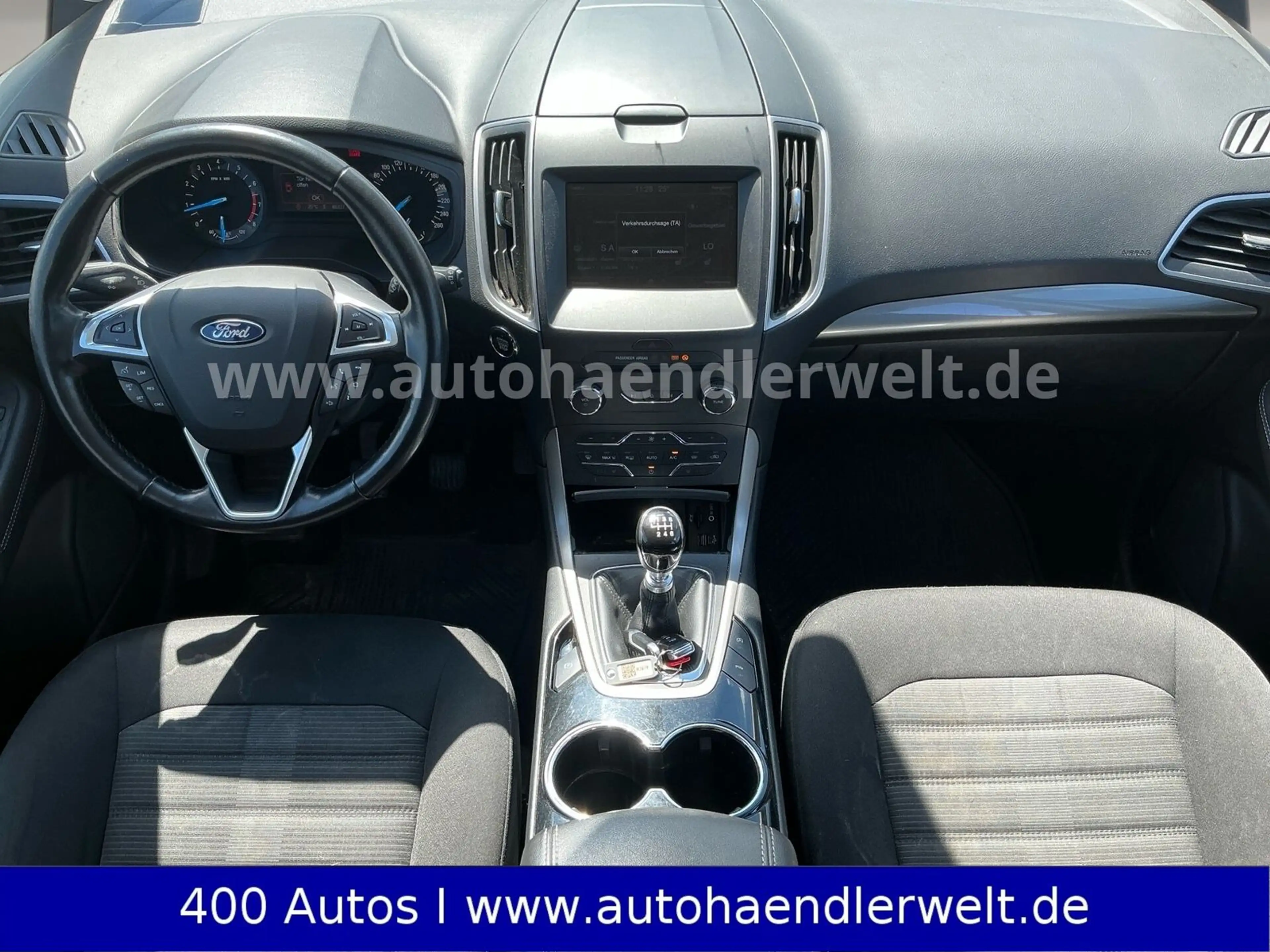 Ford Galaxy 1.5 EcoBoost Titanium 7-Sitze — photo 11