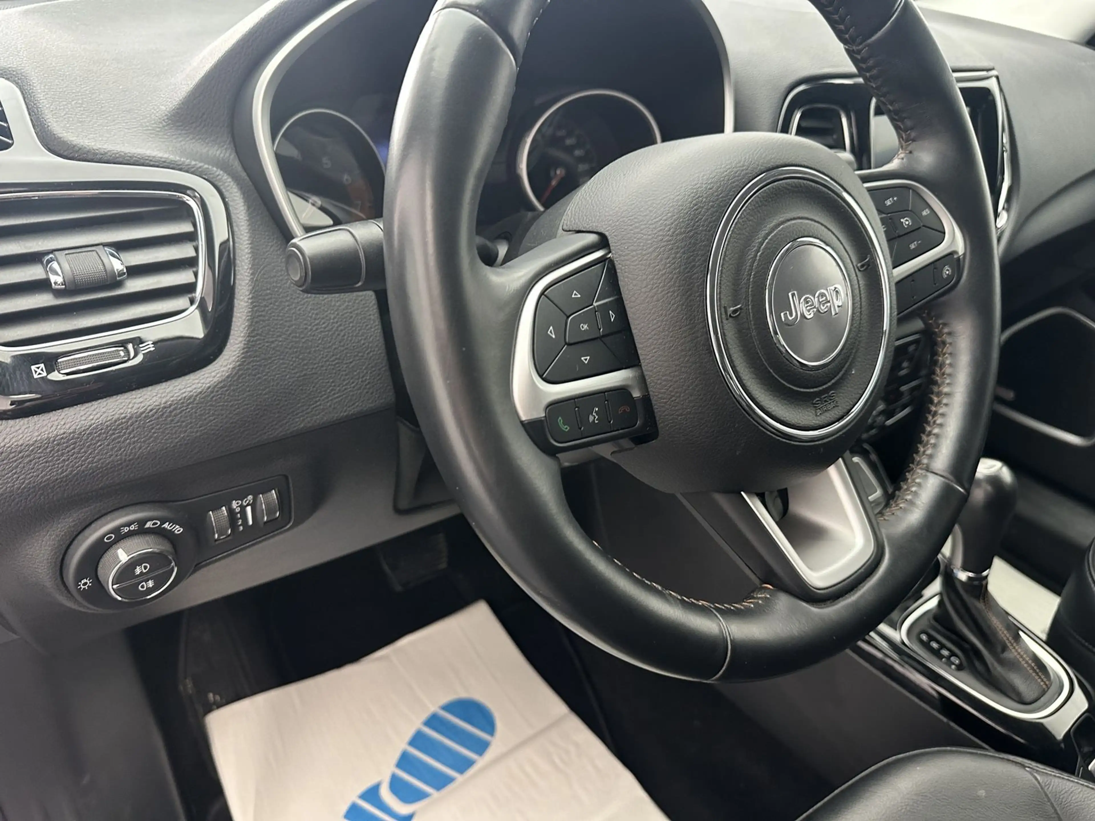 Jeep Compass Opening Edition 4WD "NAVI-MULTI-PDC-ALU" — photo 13