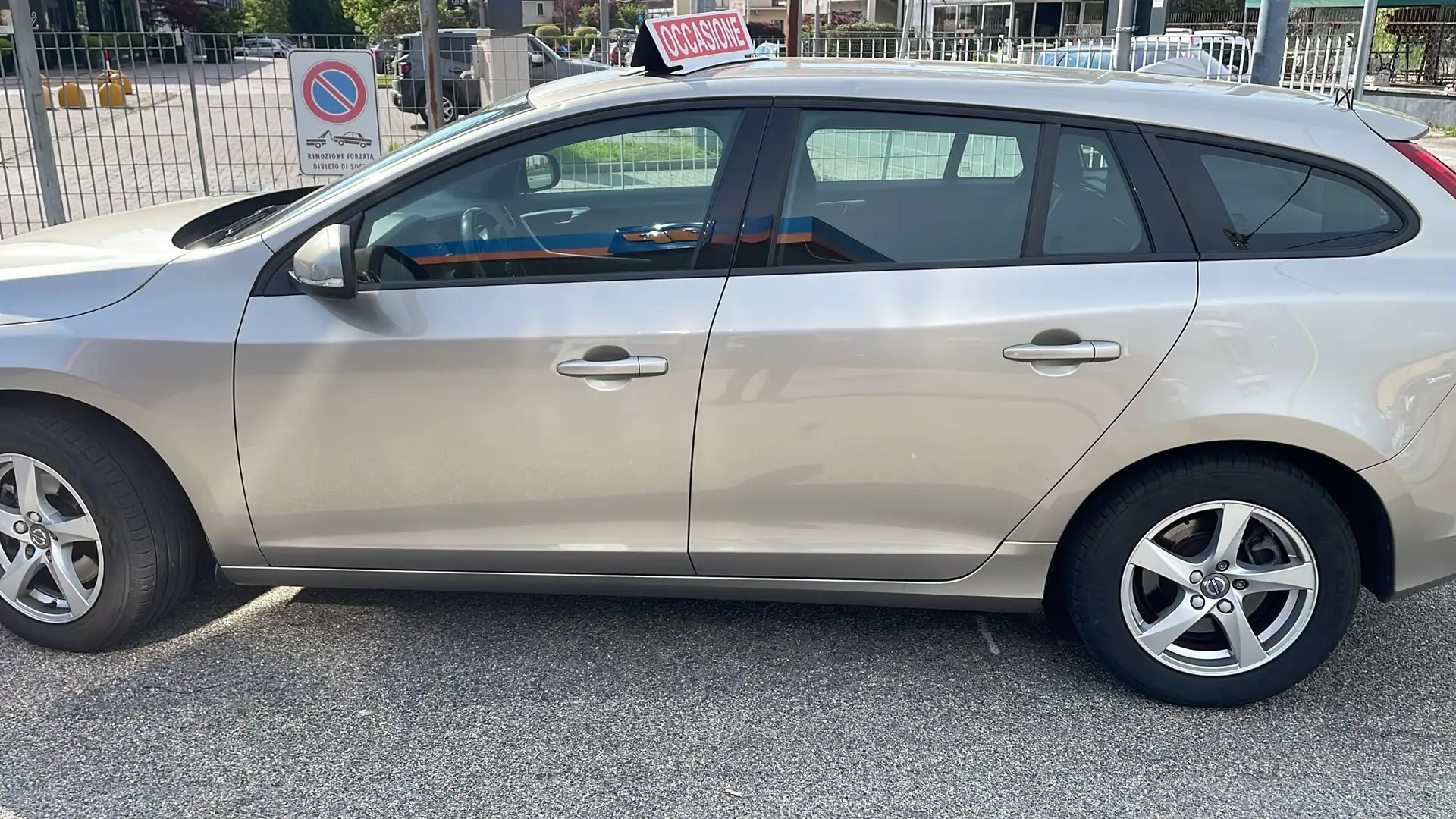 Volvo V60 1..6 d2 Business powershift - 2
