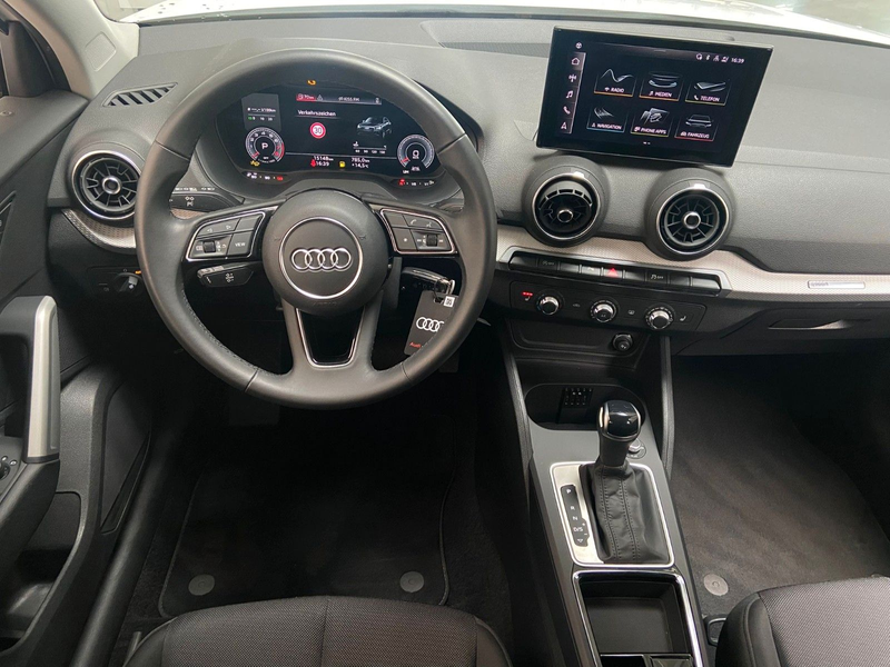 Audi Q2 35 TFSI S Tronic S Line LED virtual Cockpit — photo 14
