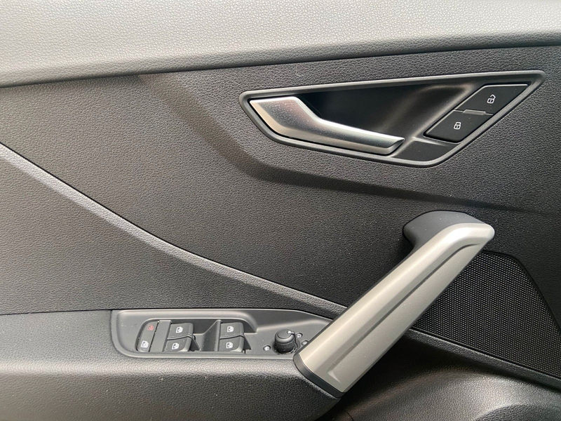 Audi Q2 35 TFSI S Tronic S Line LED virtual Cockpit — photo 15