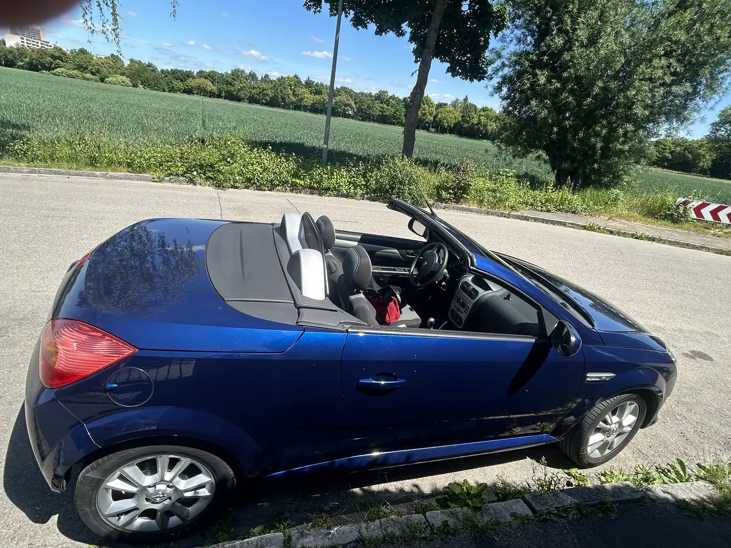 Opel Tigra Twin Top 1.4 (Enjoy) - 1
