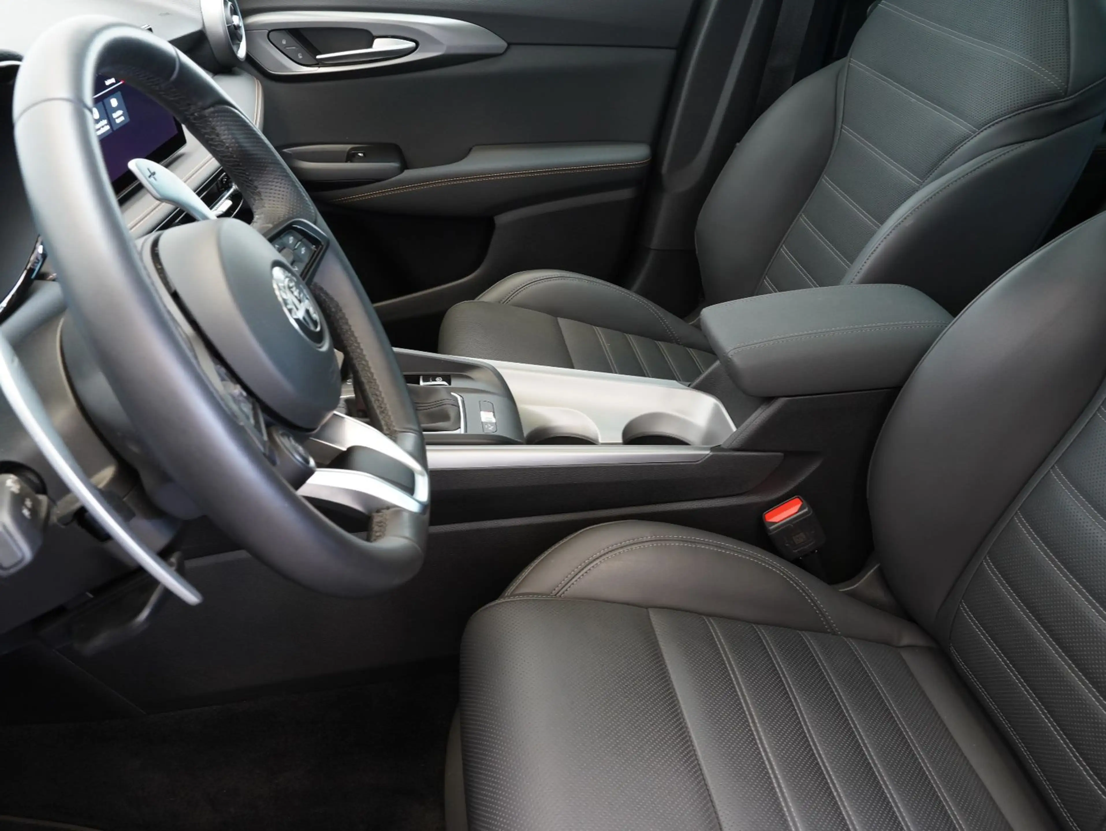 Alfa Romeo Tonale 1.5 Mild Hybrid Veloce ACC/NAVI/PANO — photo 7