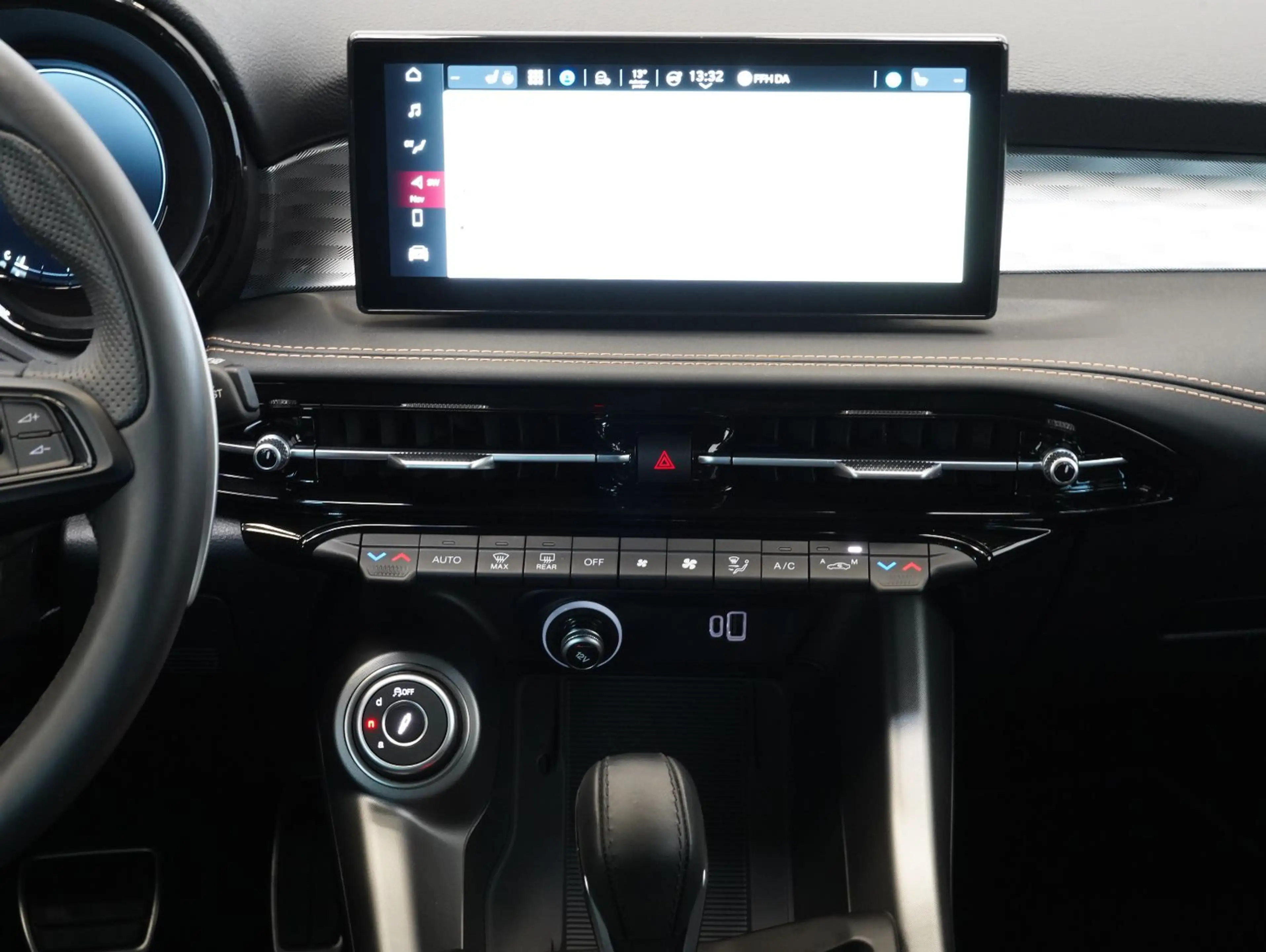 Alfa Romeo Tonale 1.5 Mild Hybrid Veloce ACC/NAVI/PANO — photo 11