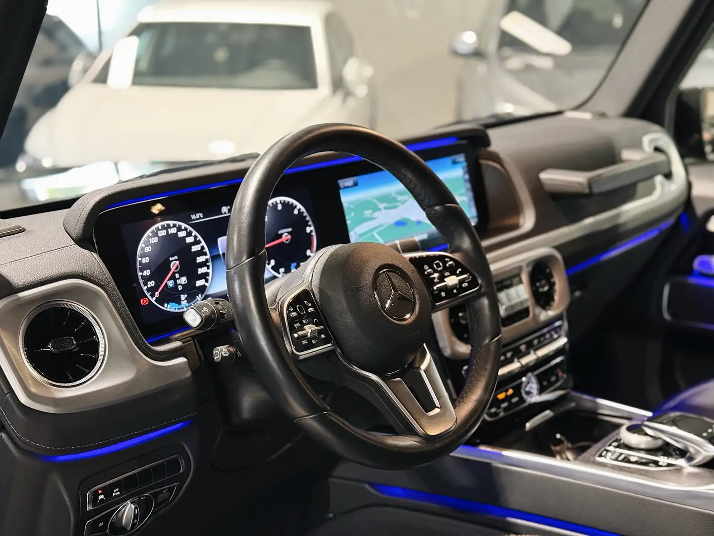 Mercedes-Benz G 400 d AMG-Line - 12 Mnd Garantie Чёрный - 2