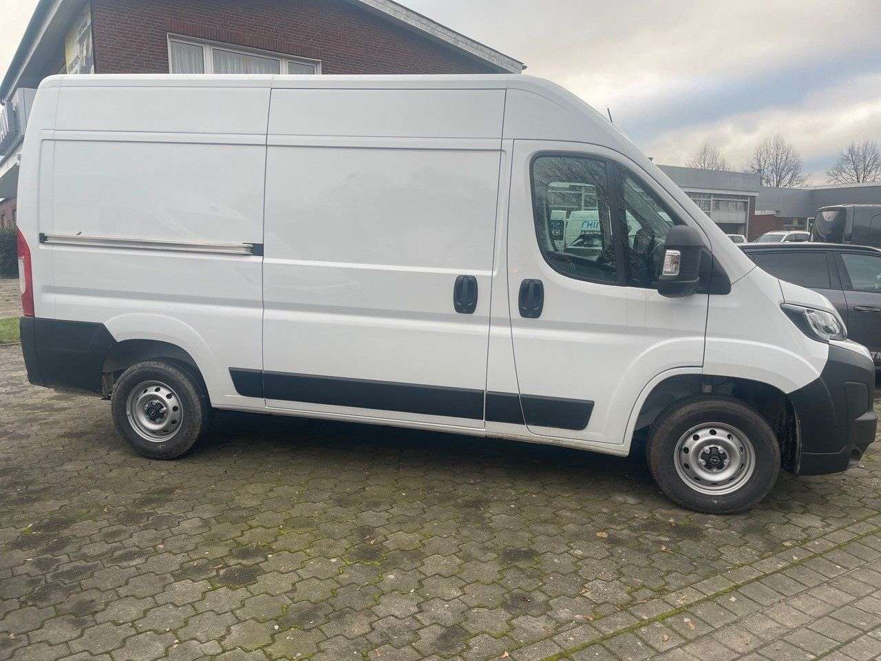 Opel Movano