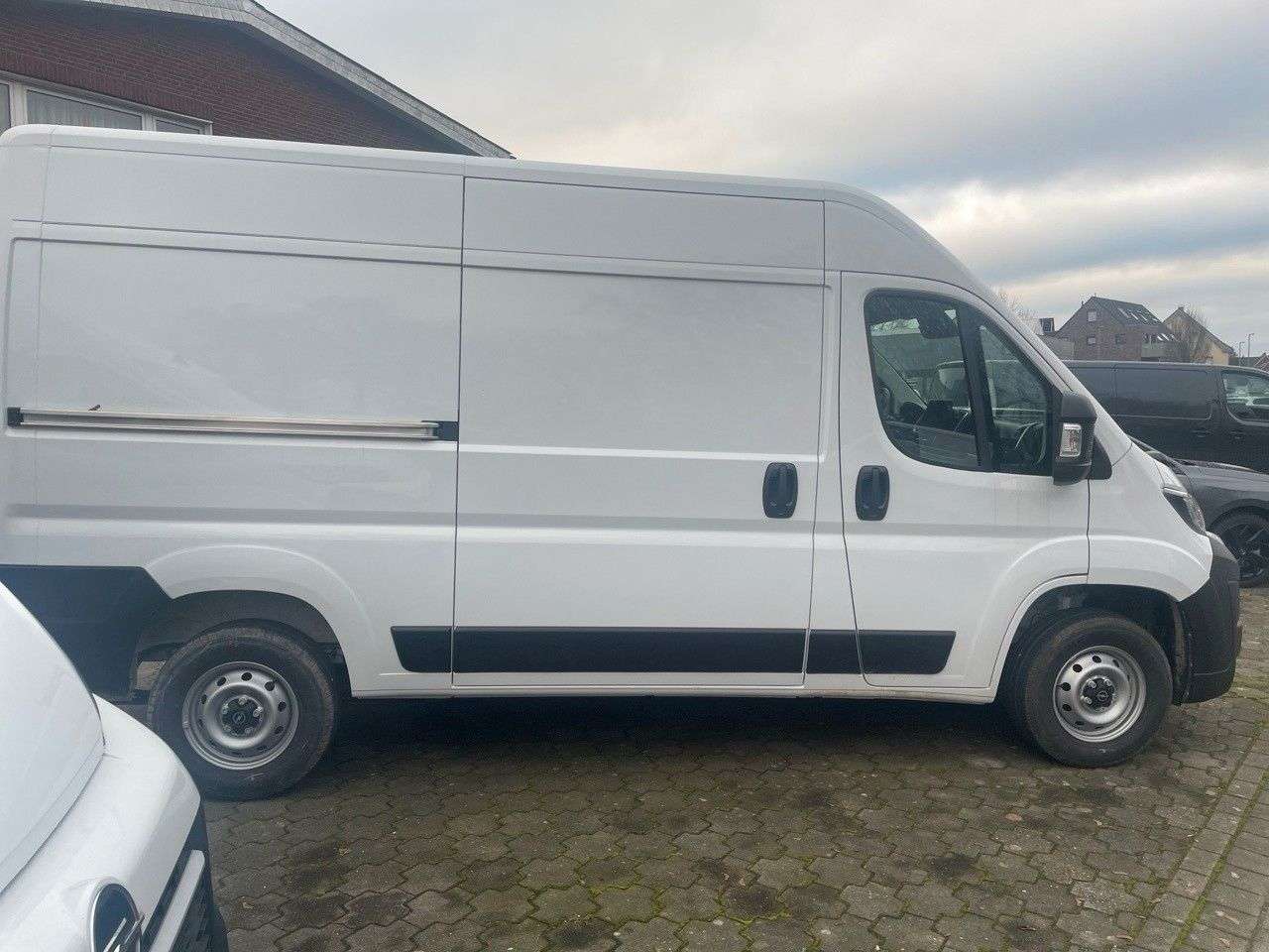 Opel Movano