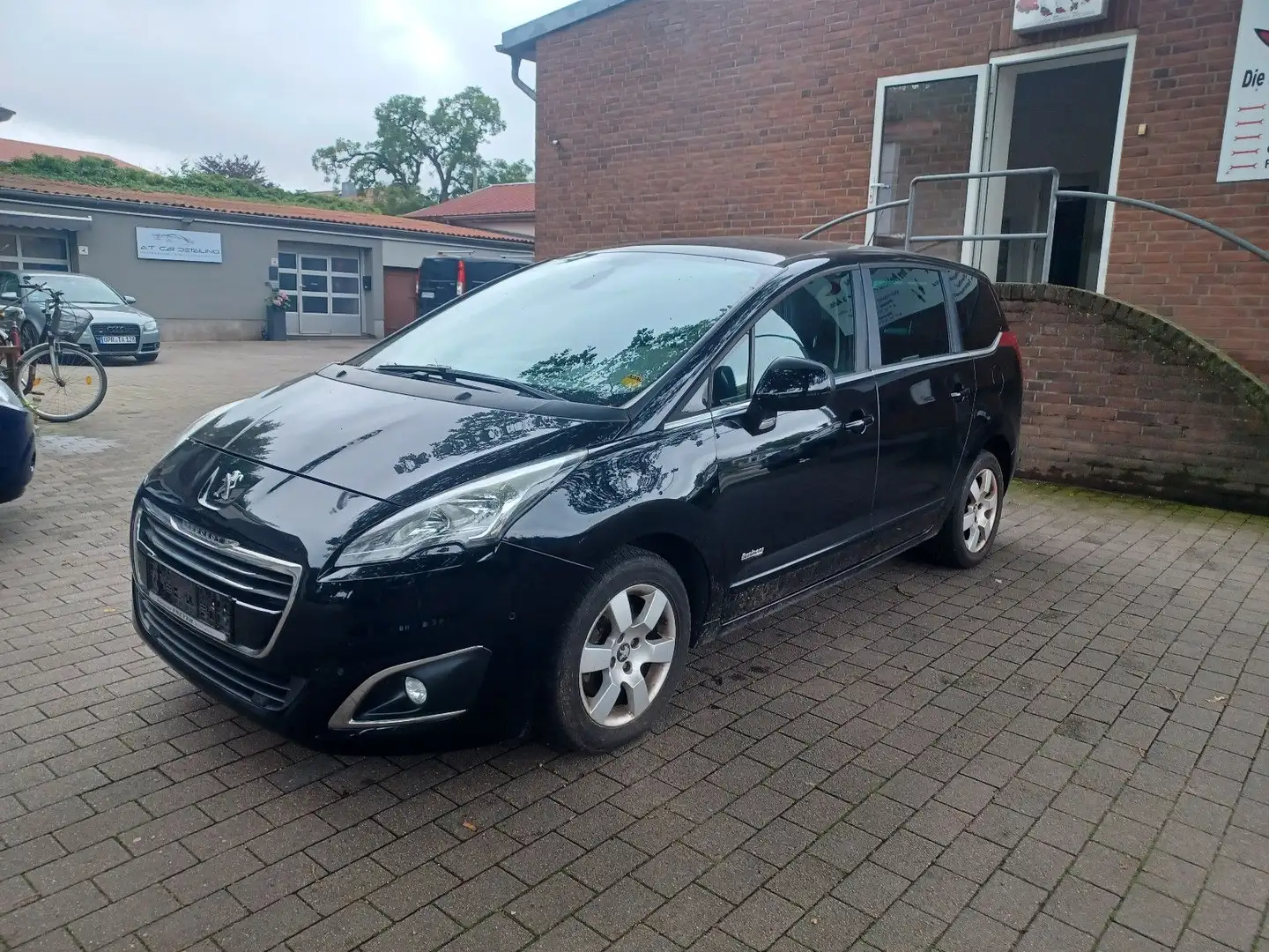 Peugeot 5008 Business-Line Negru - 2