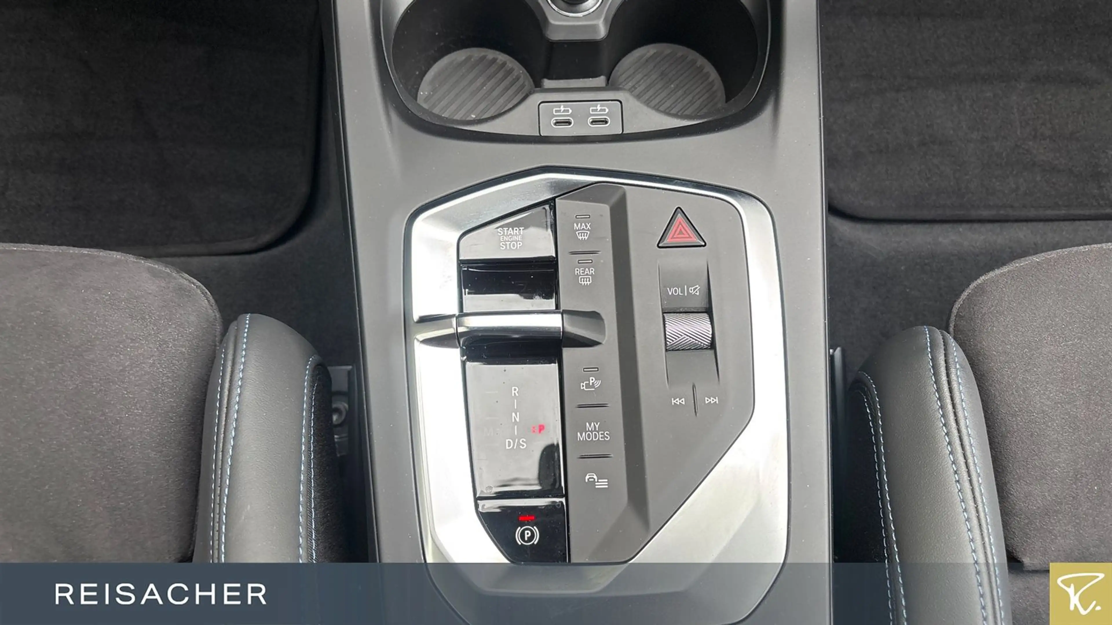 BMW 135 A xDrive LCPro.AHK,HuD,H/K,360°,M-Stize — photo 11